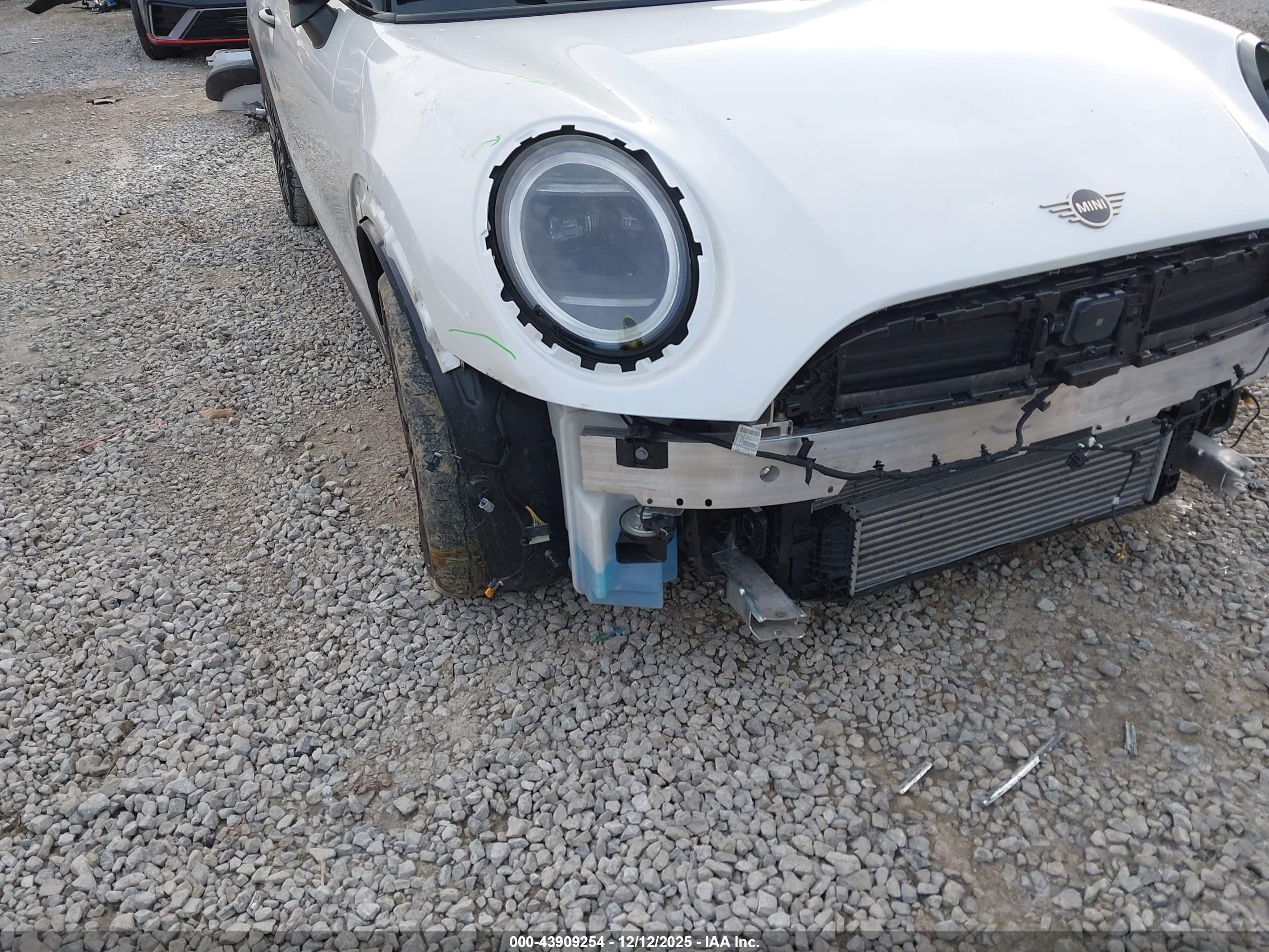 MINI HARDTOP image 6