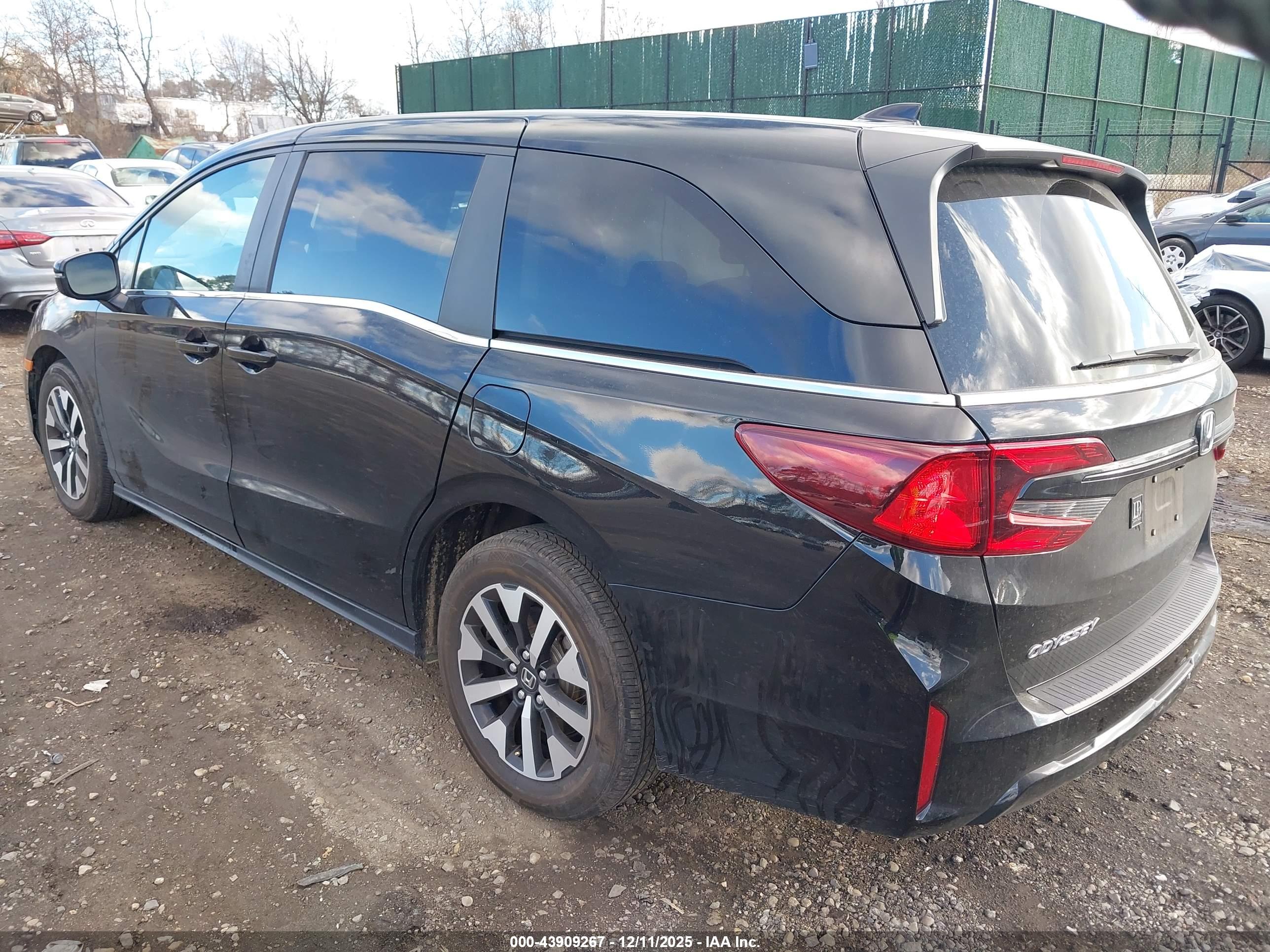 HONDA ODYSSEY image 3