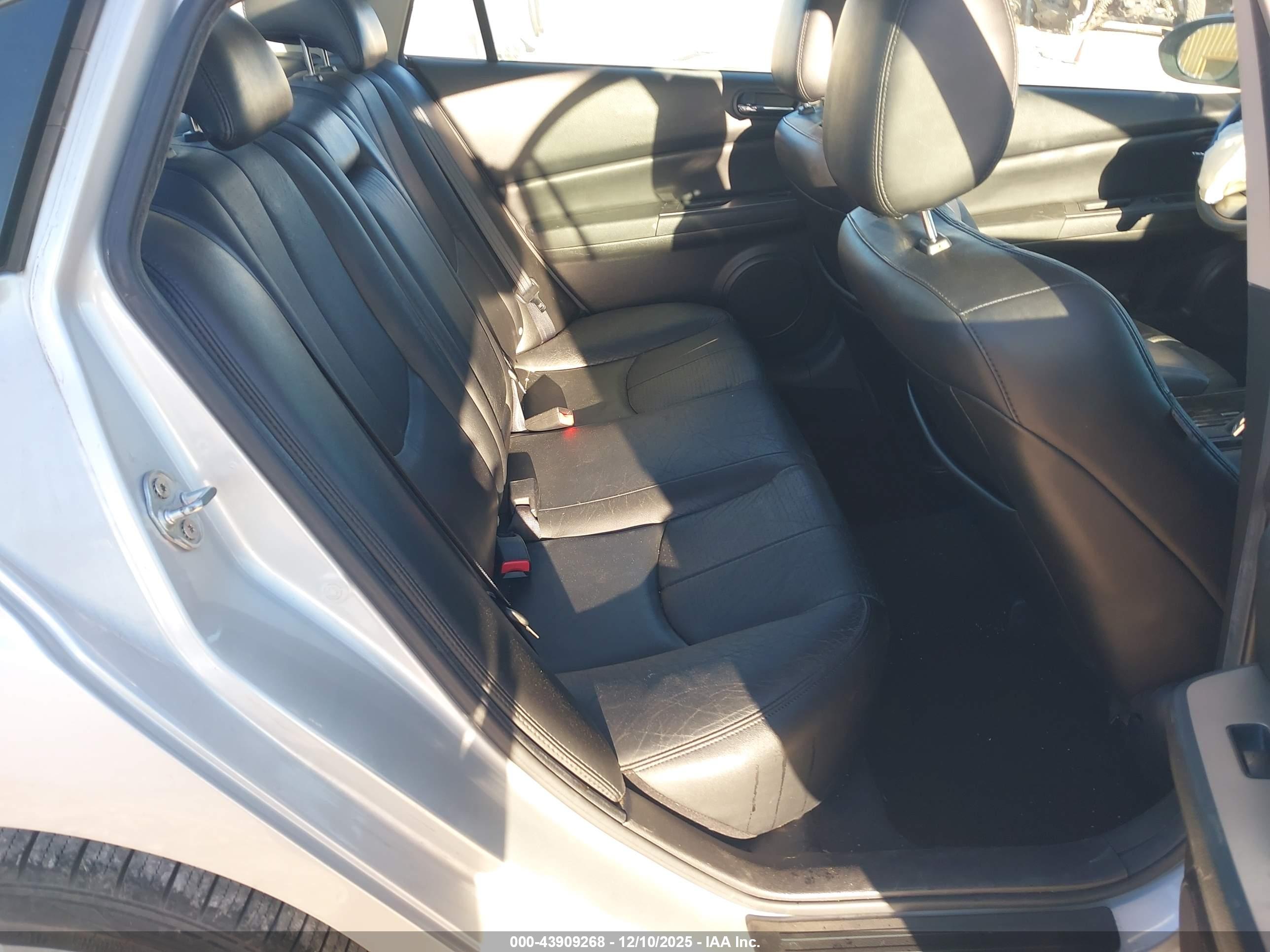 MAZDA MAZDA6 image 8
