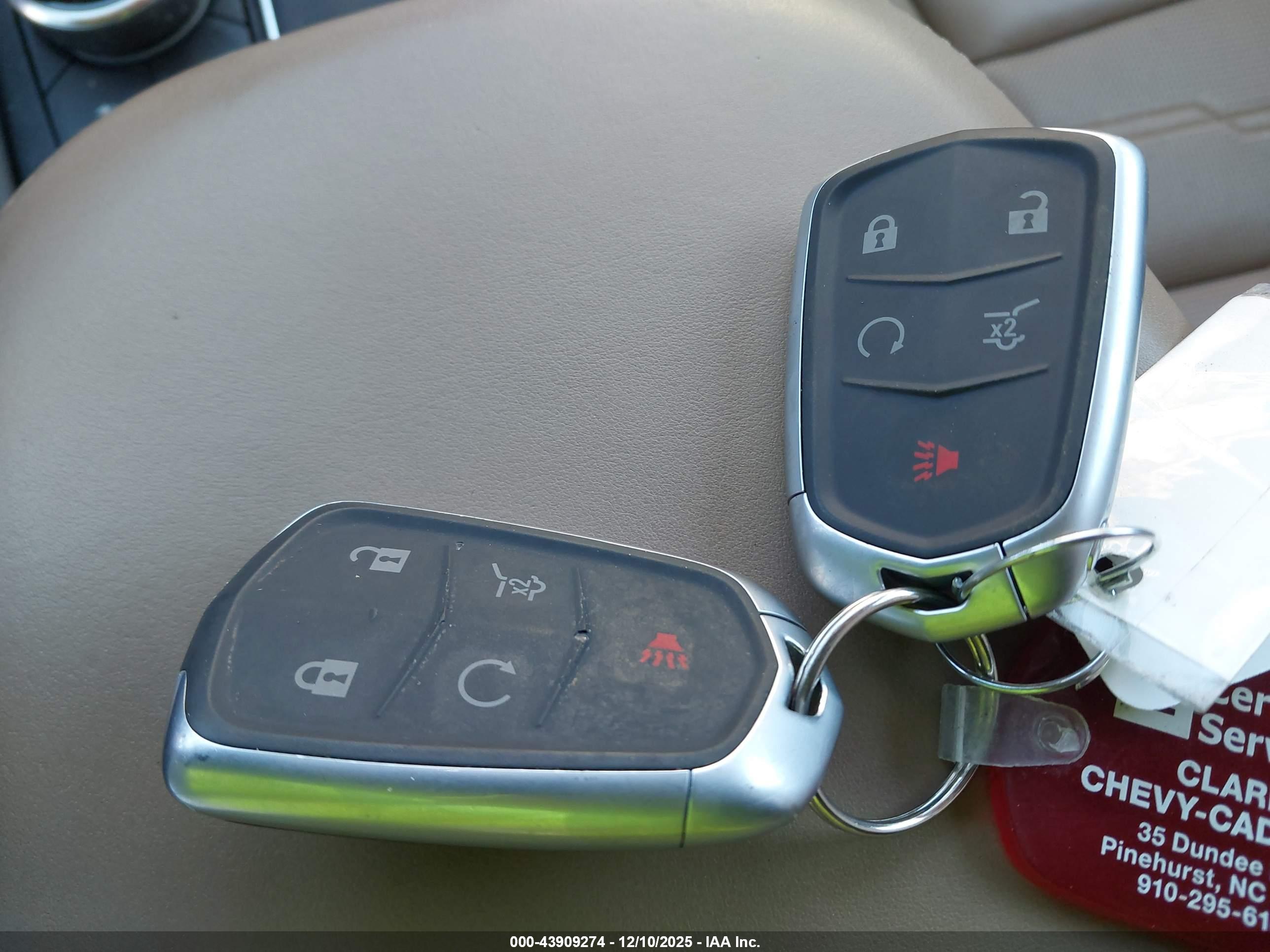 CADILLAC XT5 image 11