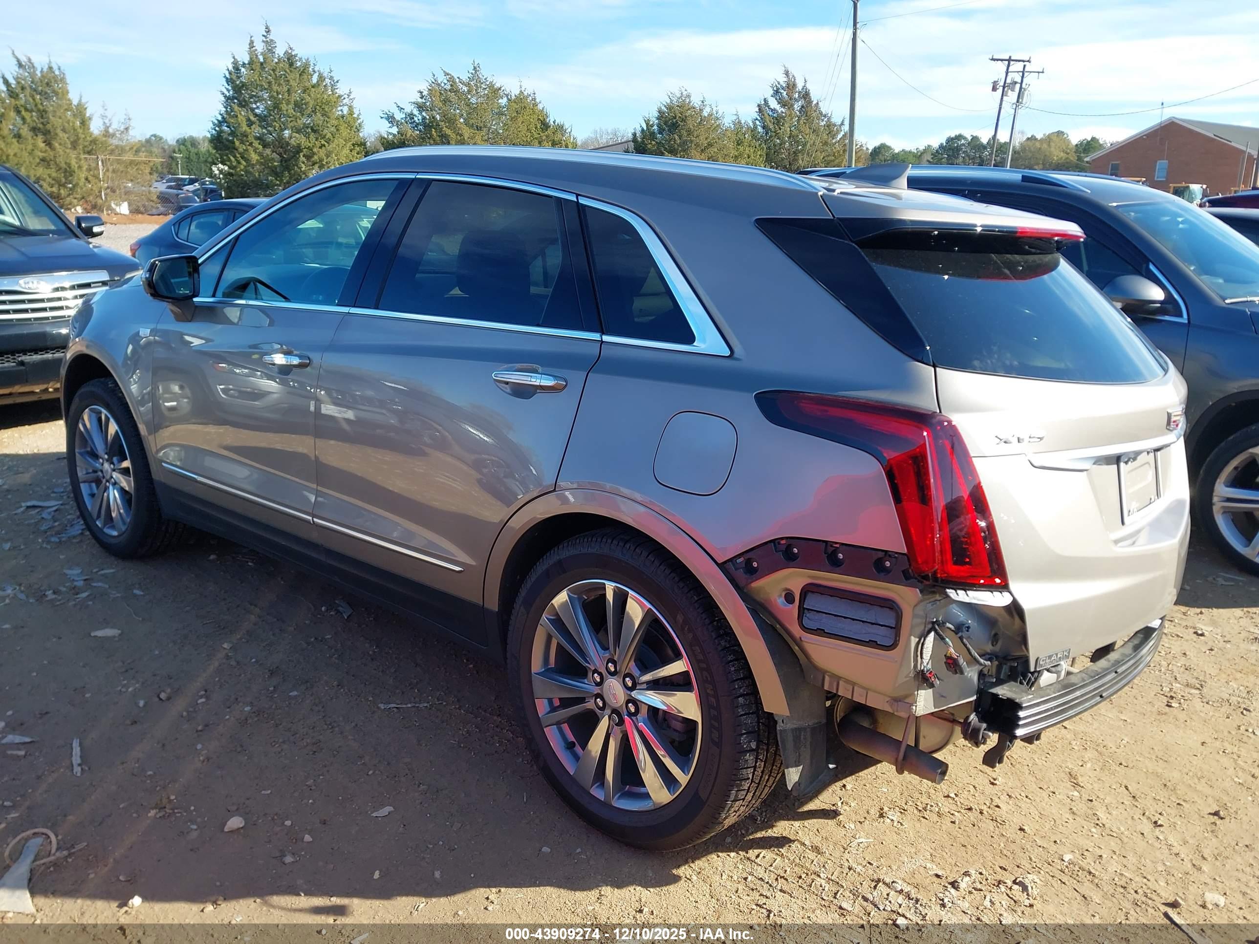 CADILLAC XT5 image 3