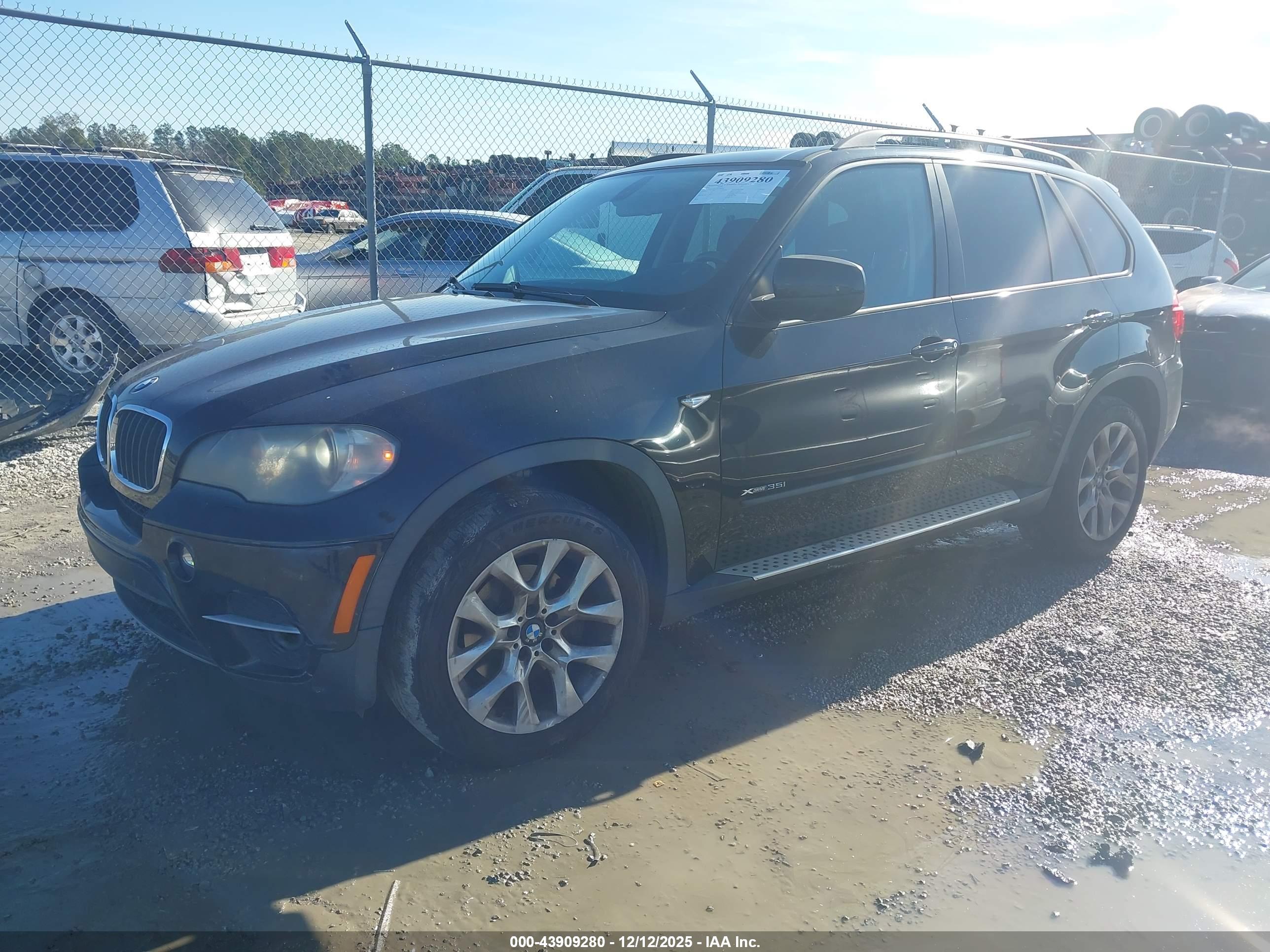 BMW X5 image 2