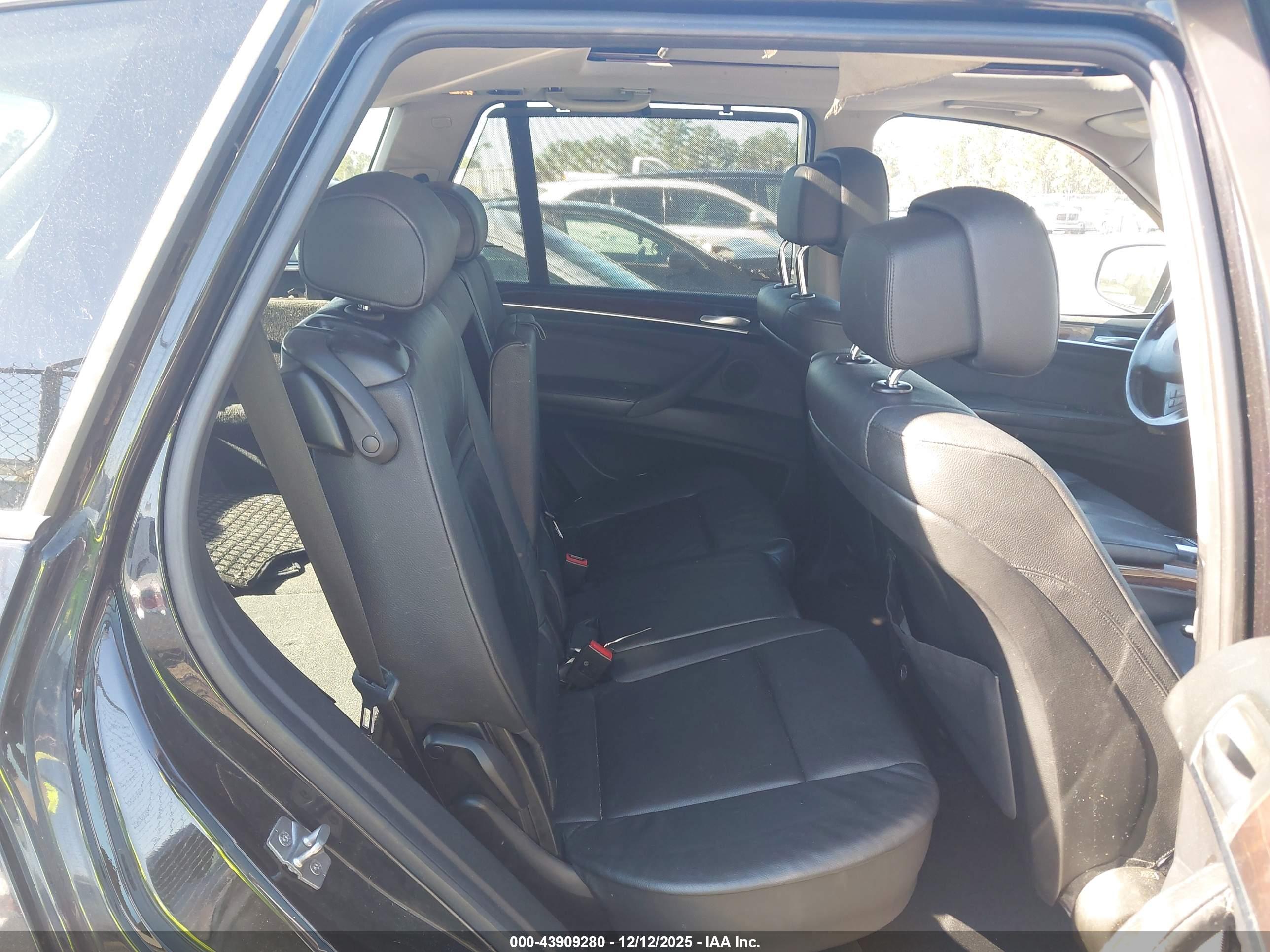 BMW X5 image 8