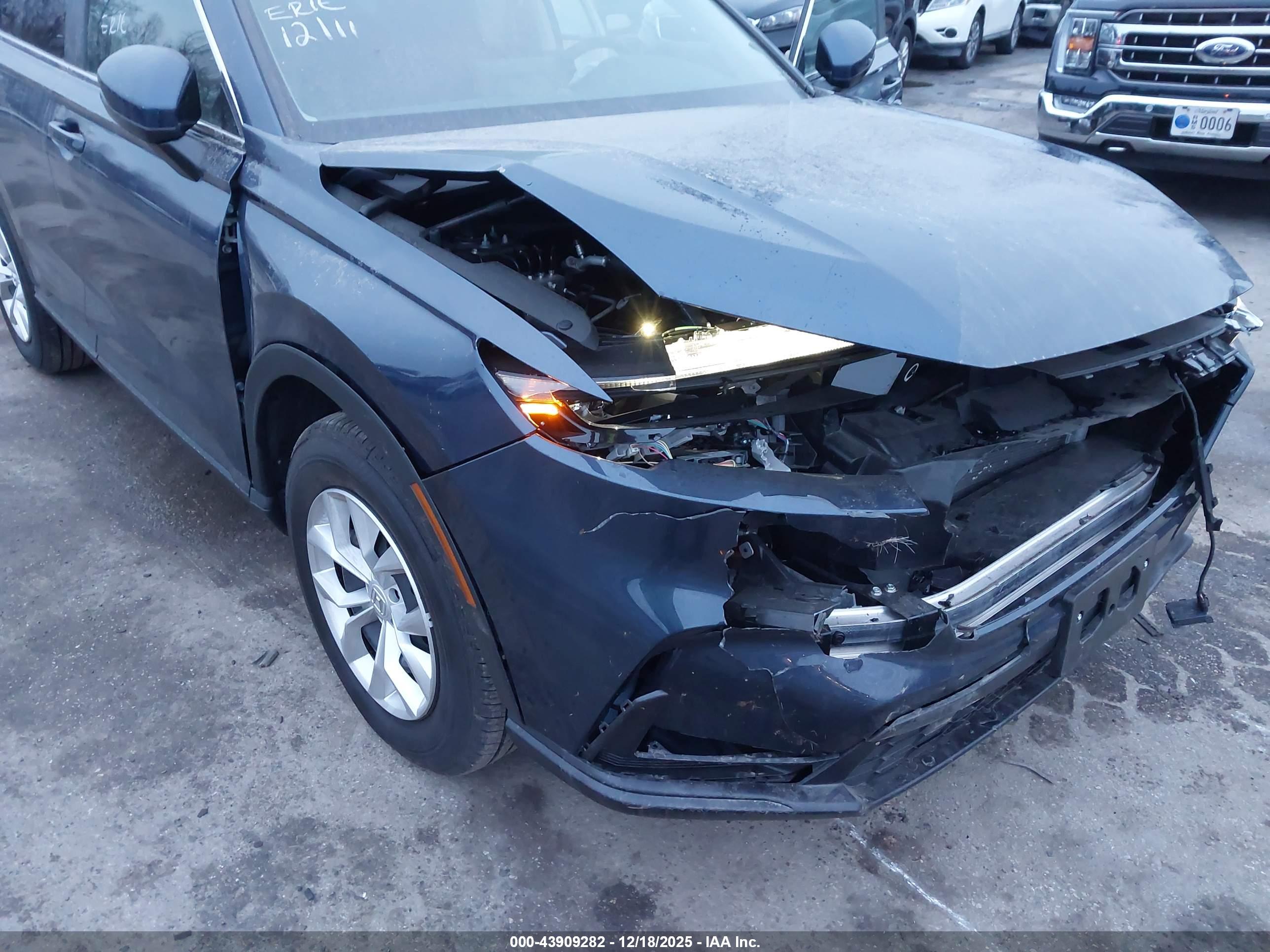 HONDA CR-V image 6