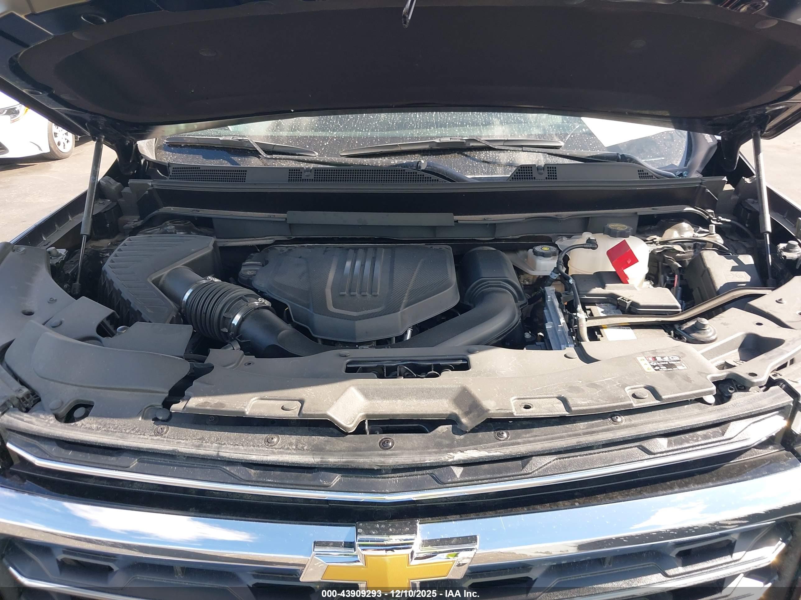 CHEVROLET TRAVERSE image 10