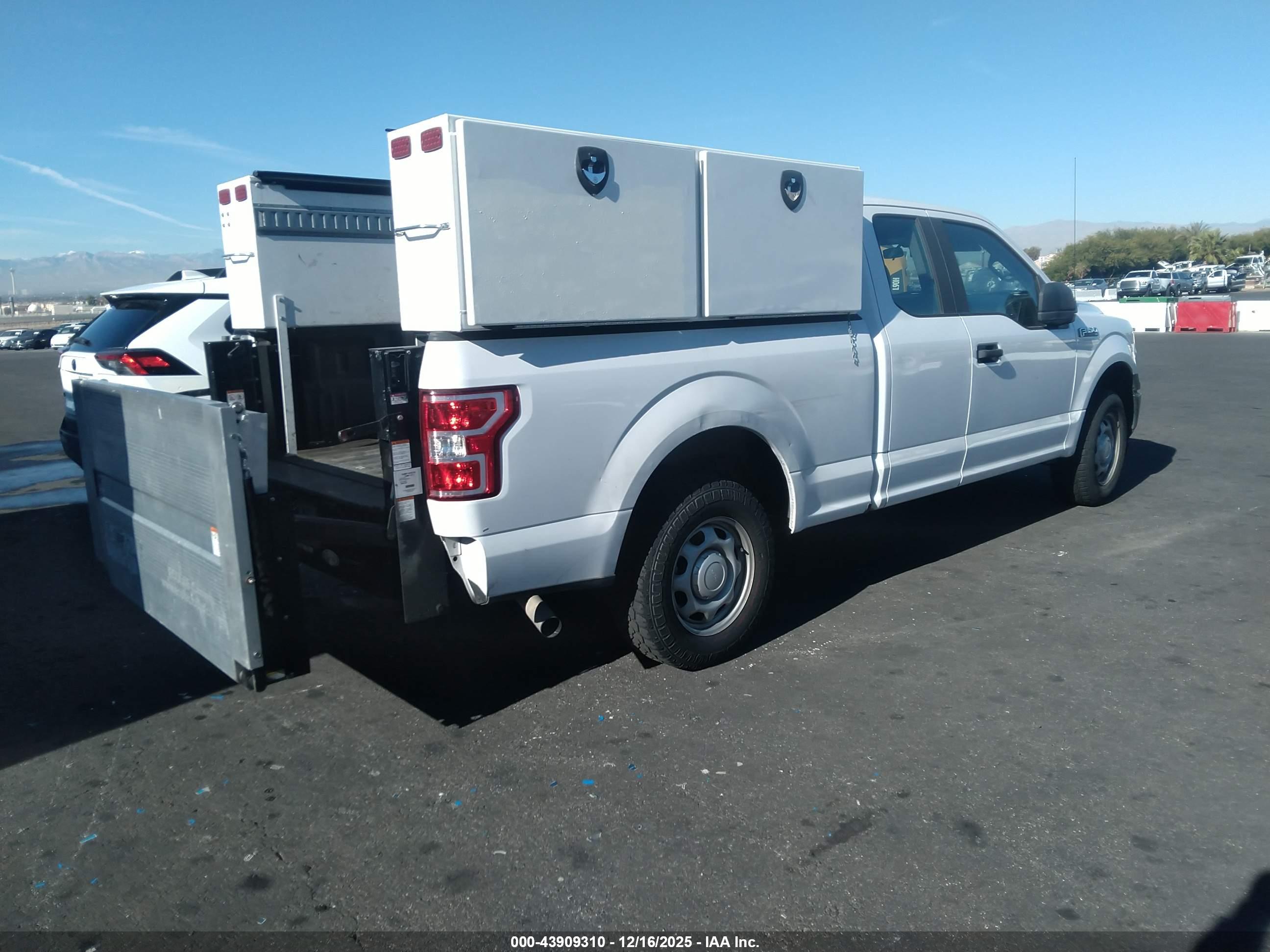 FORD F-150 image 4