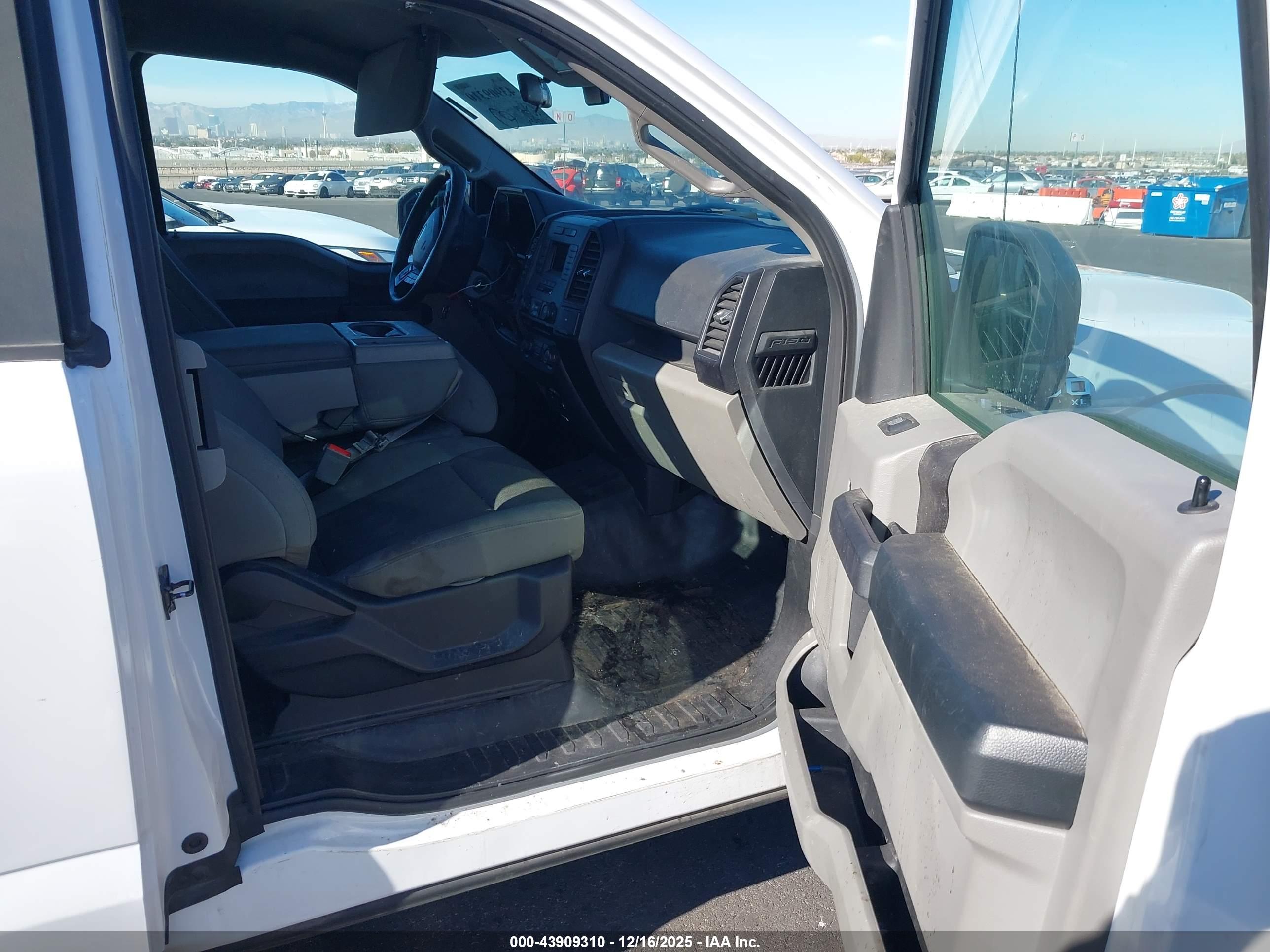FORD F-150 image 5
