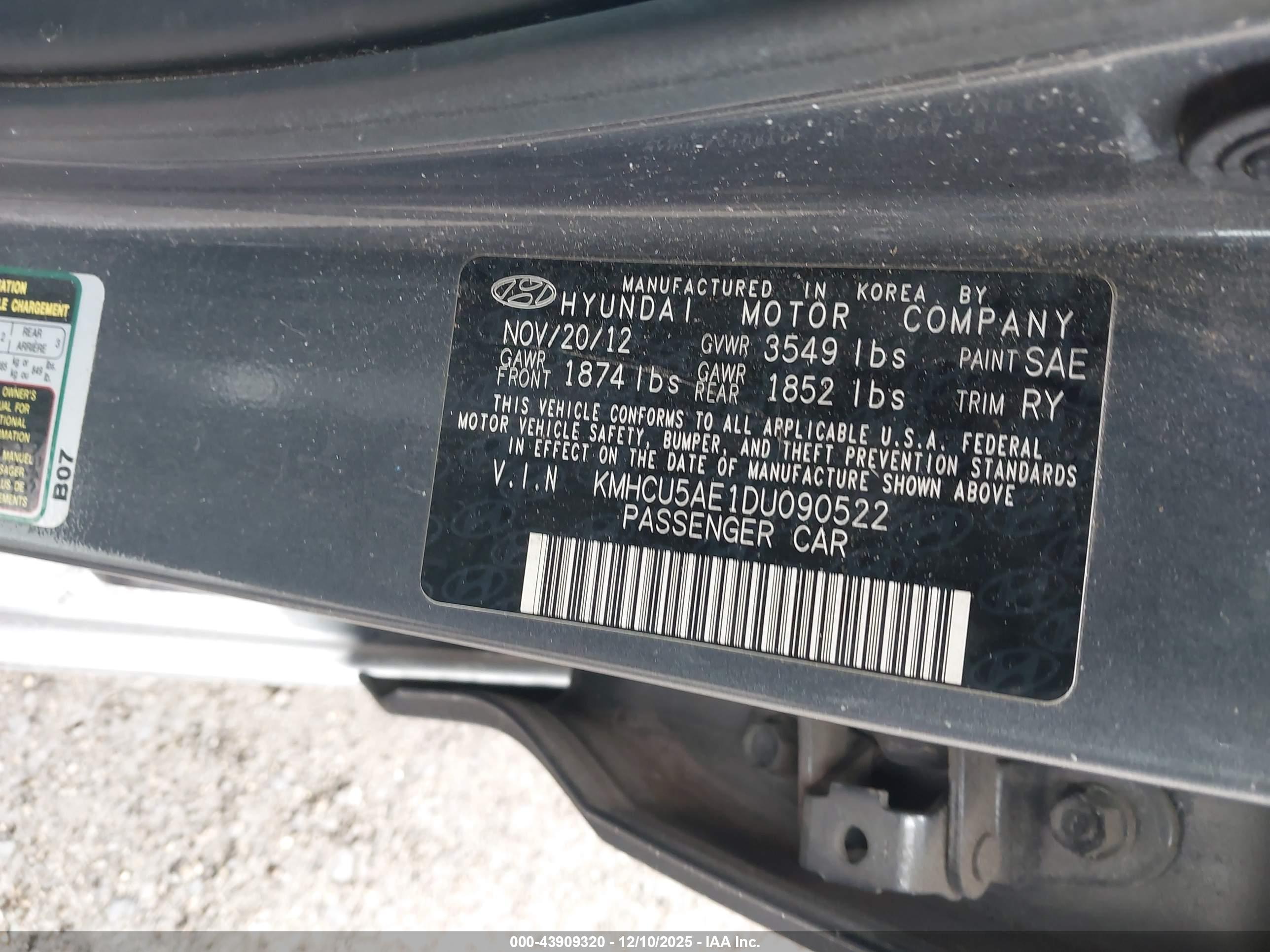 HYUNDAI ACCENT image 9