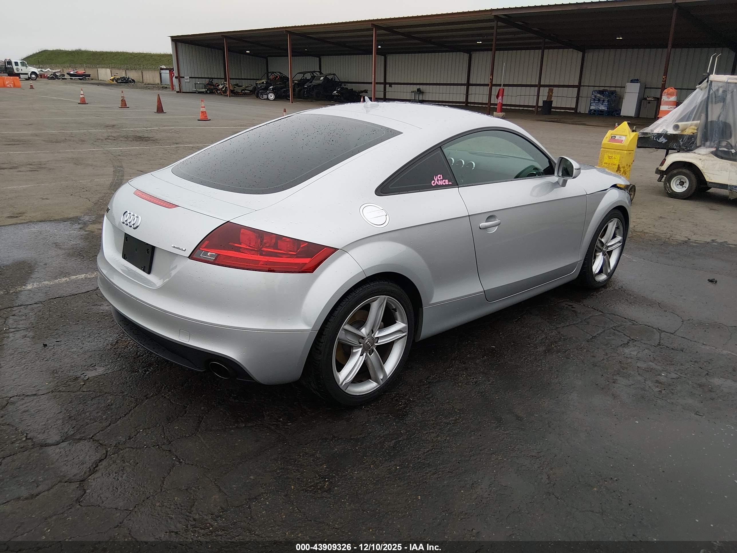 AUDI TT image 4