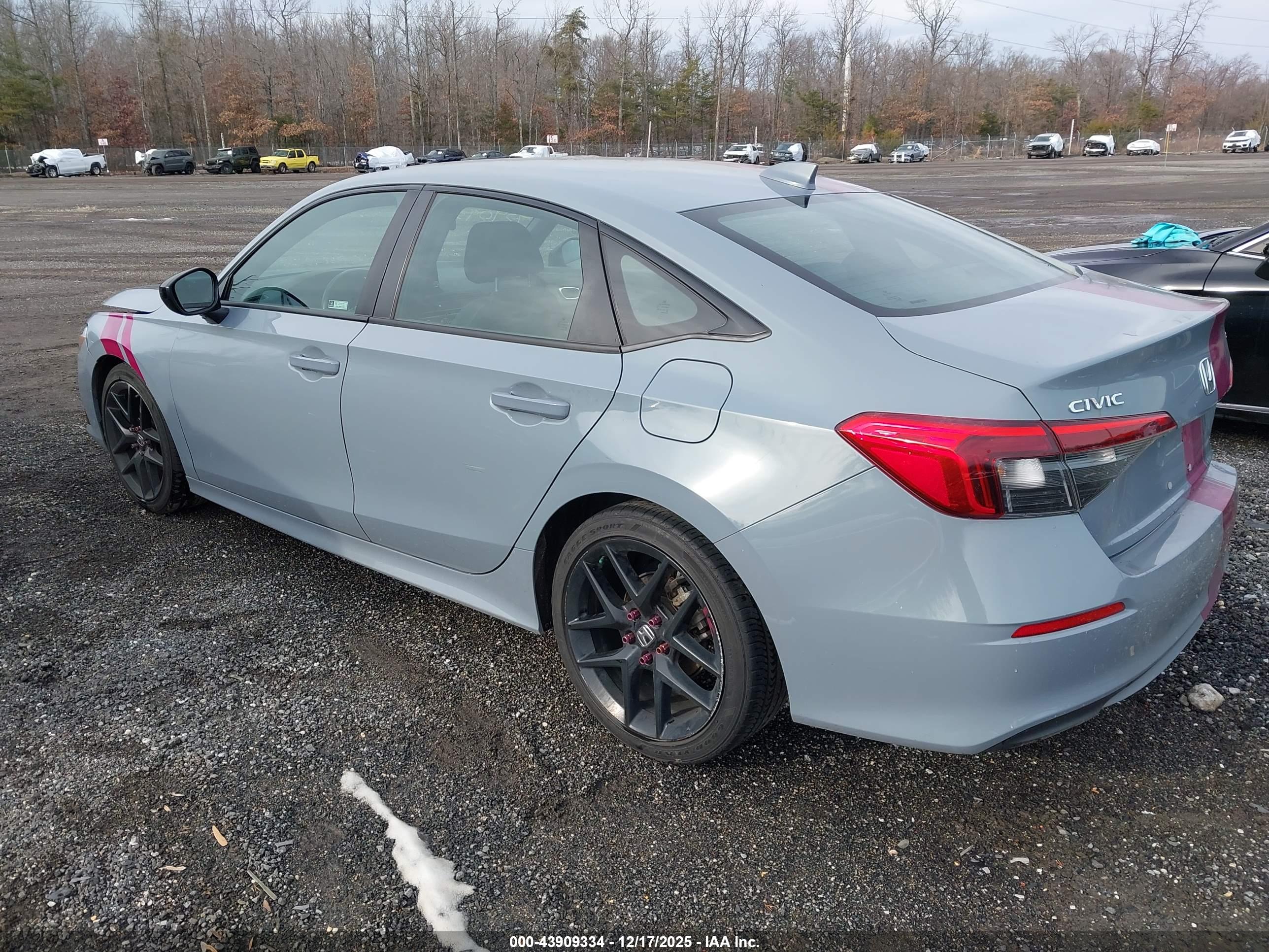 HONDA CIVIC image 3