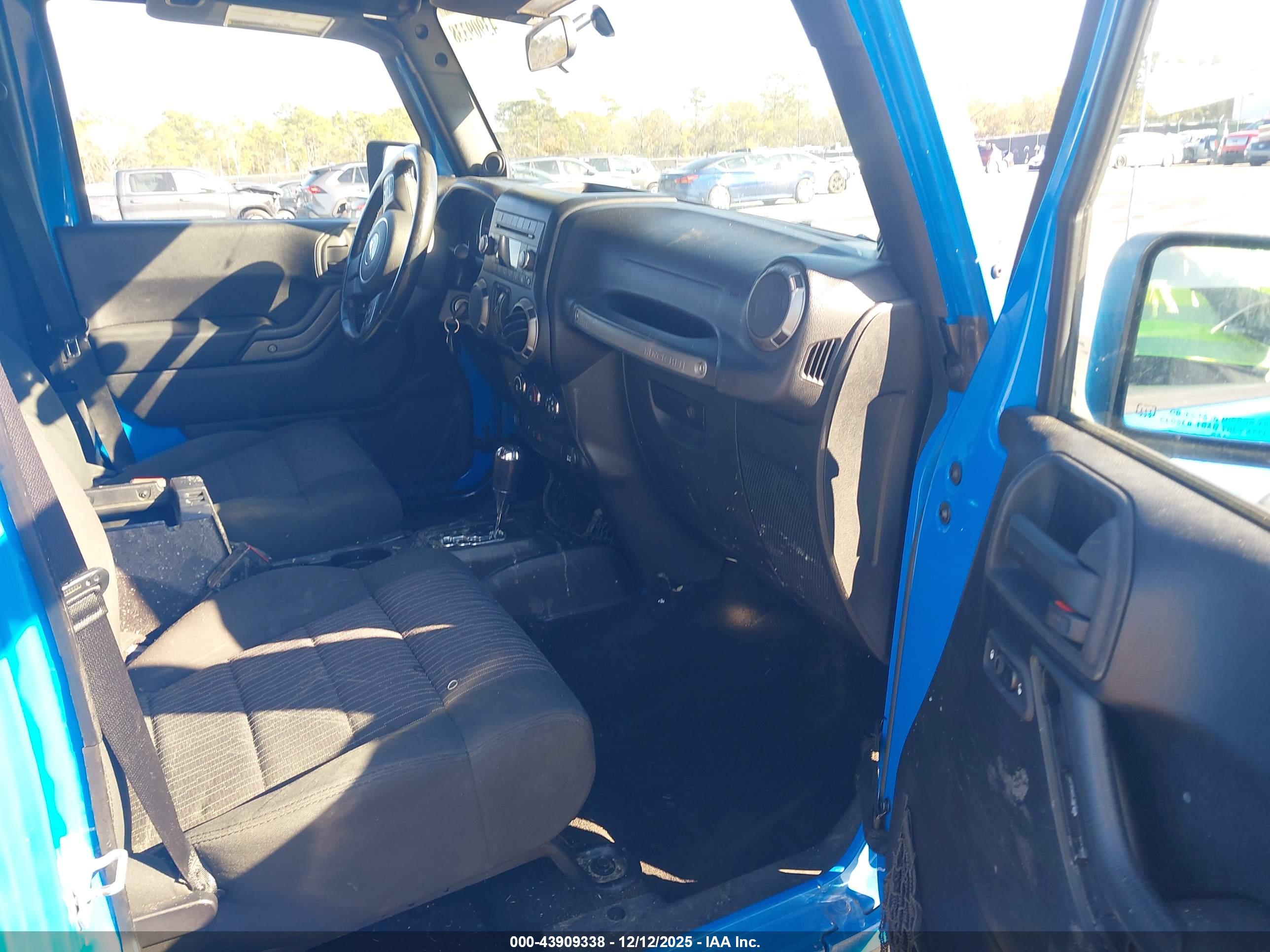 JEEP WRANGLER image 5
