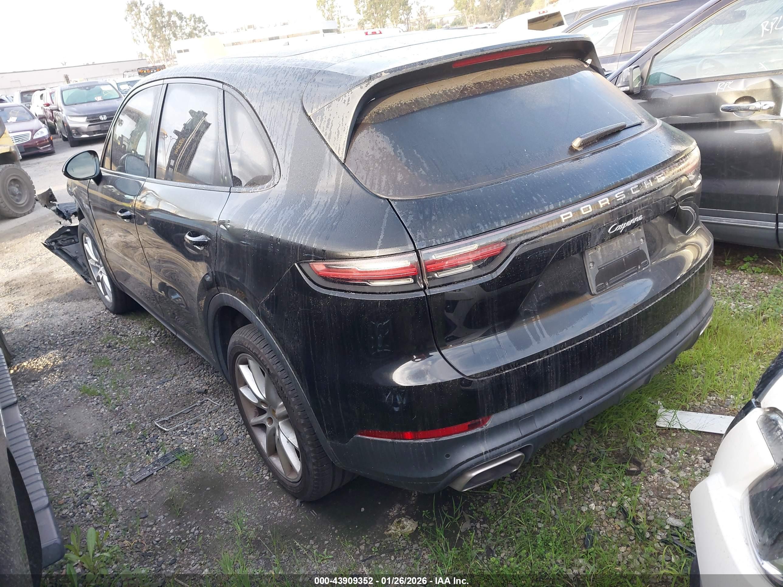 PORSCHE CAYENNE image 3