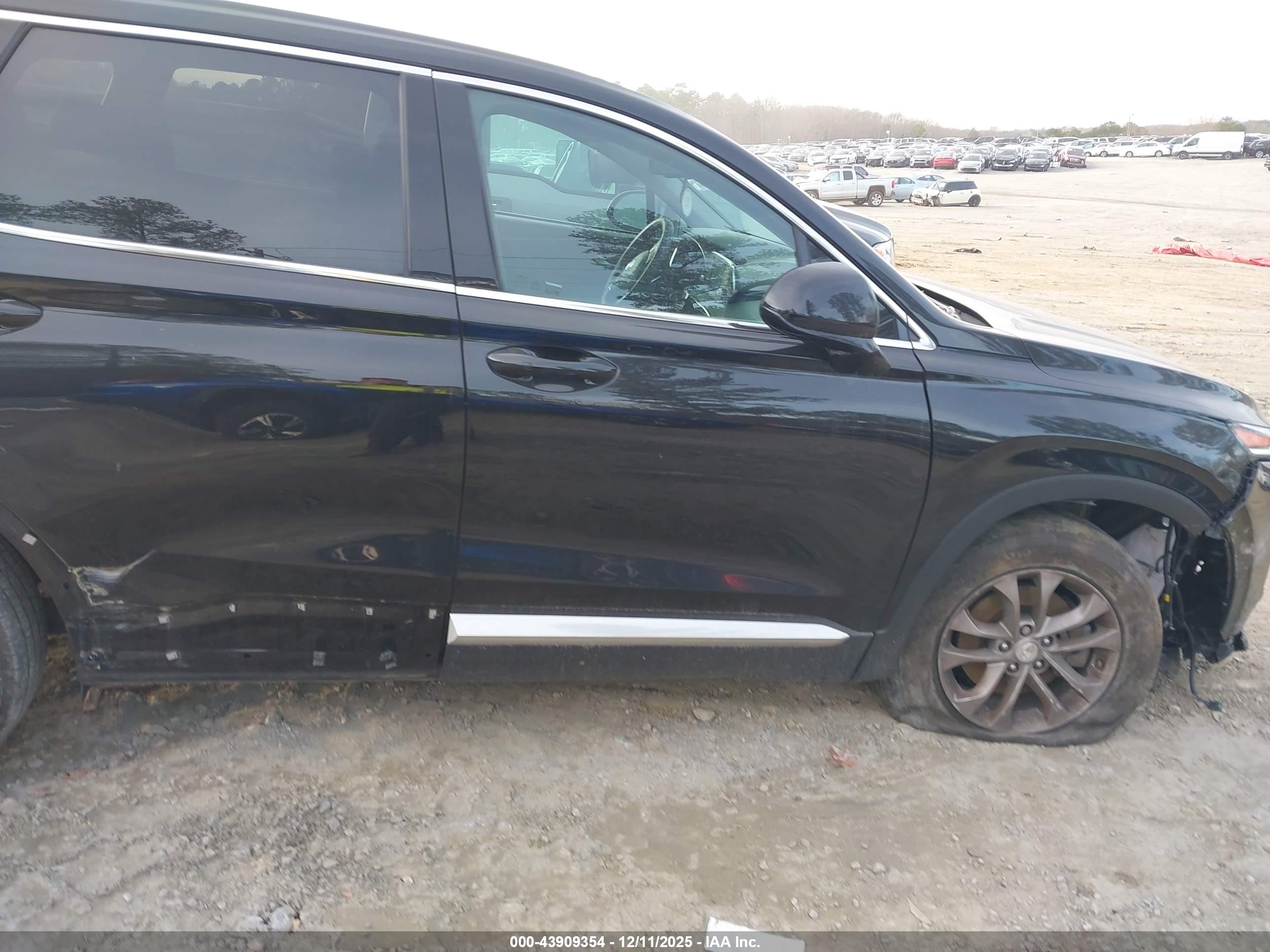 HYUNDAI SANTA image 6