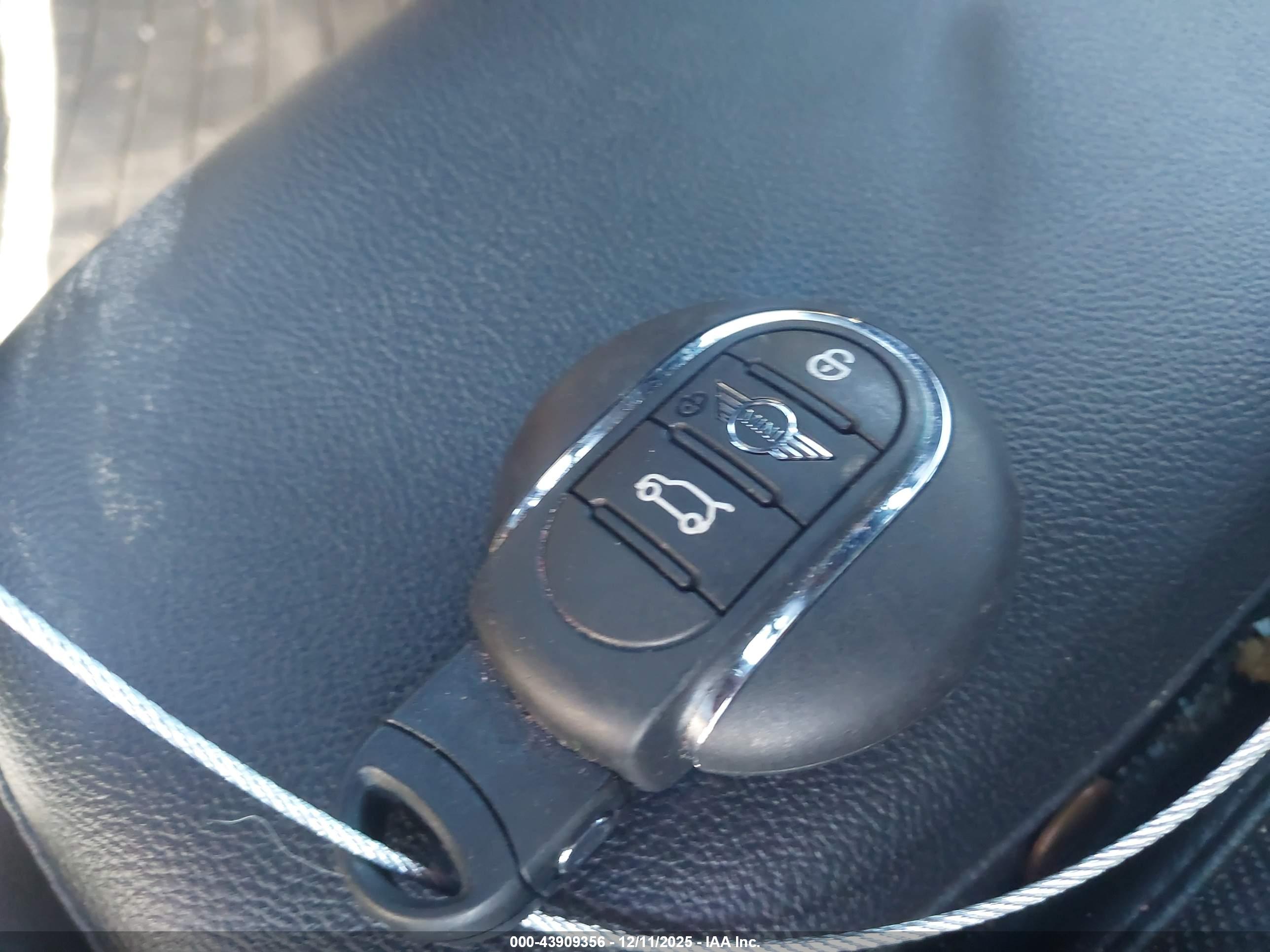 MINI HARDTOP image 11
