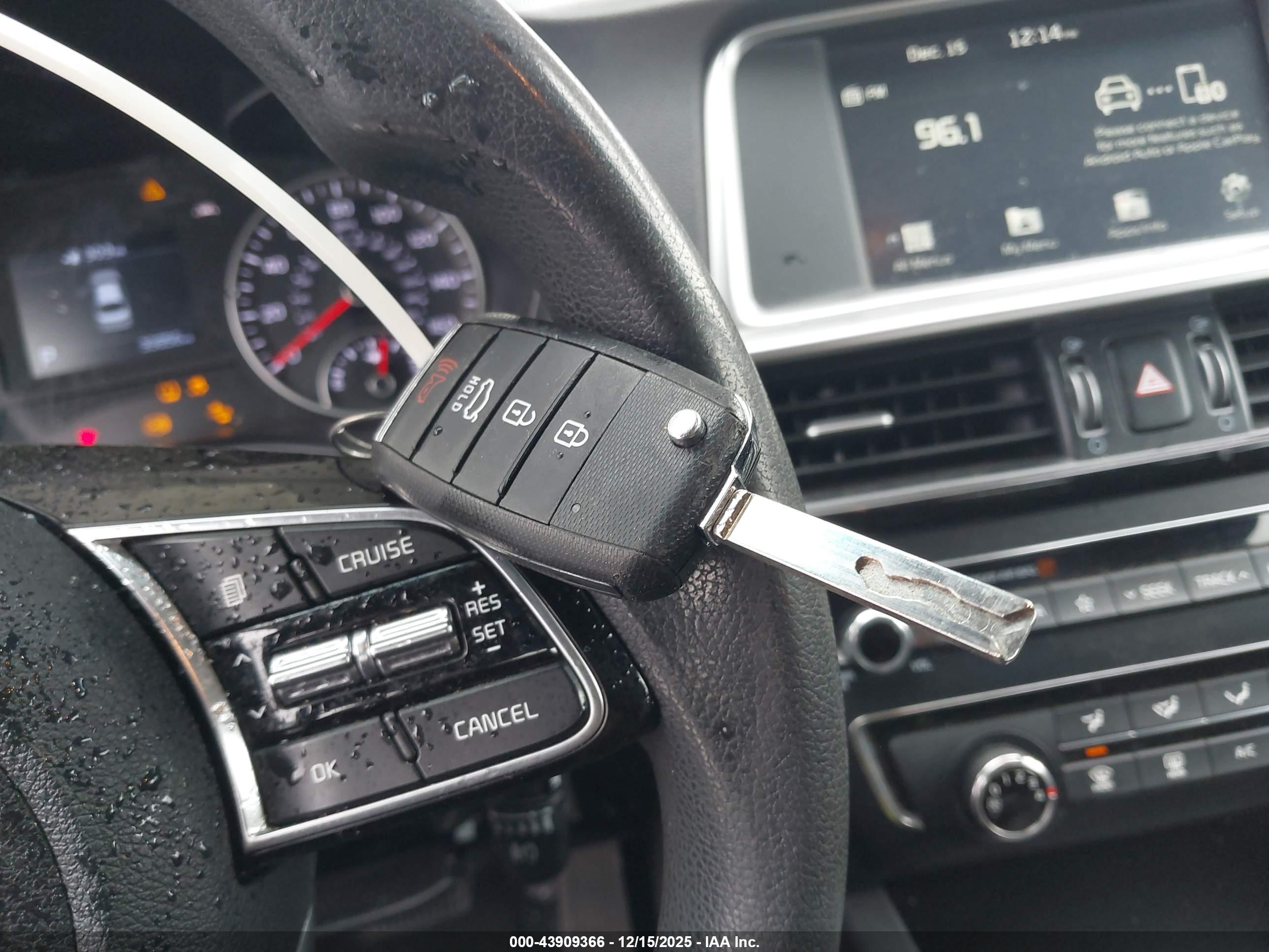 KIA OPTIMA image 11