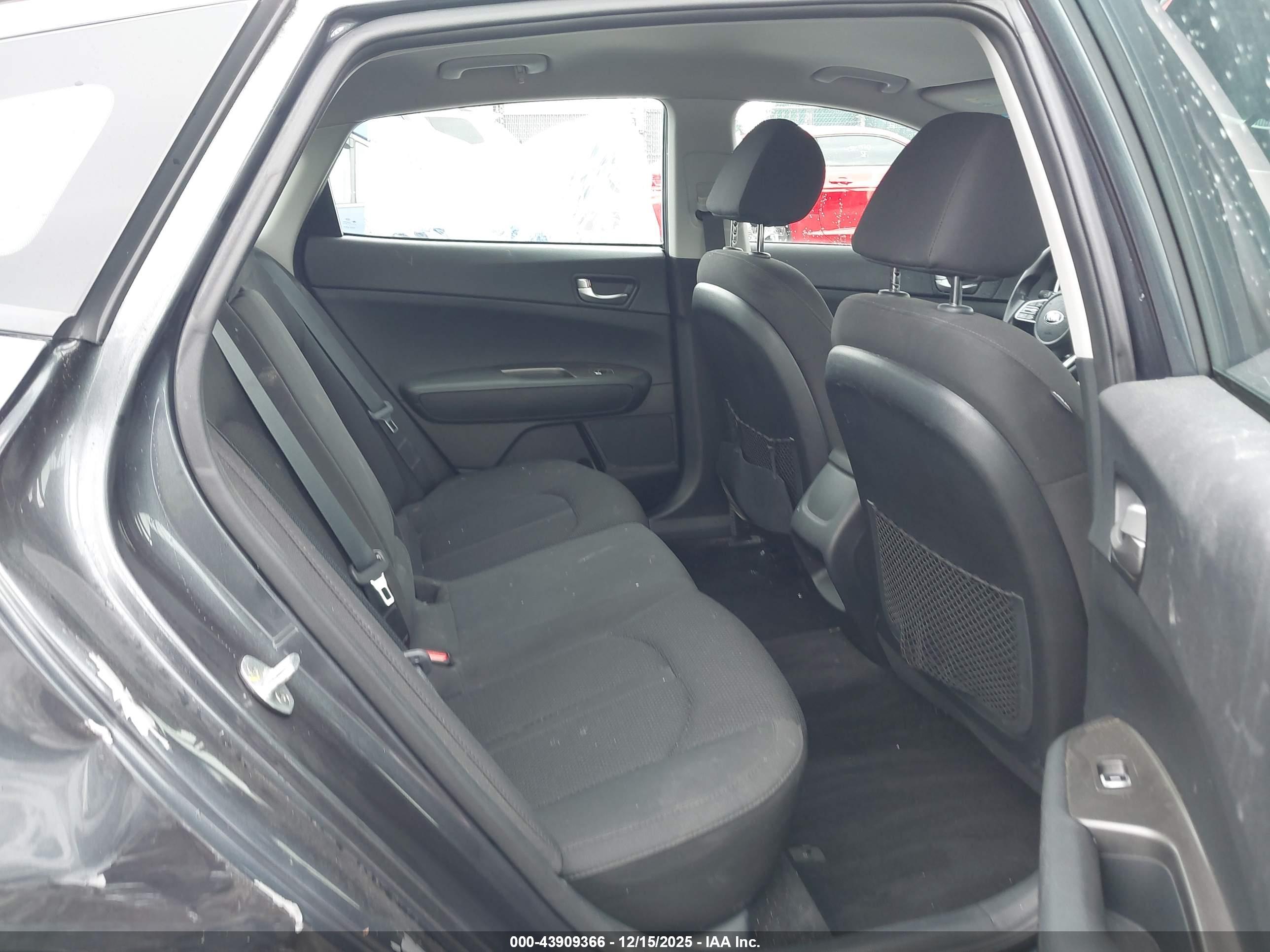 KIA OPTIMA image 8