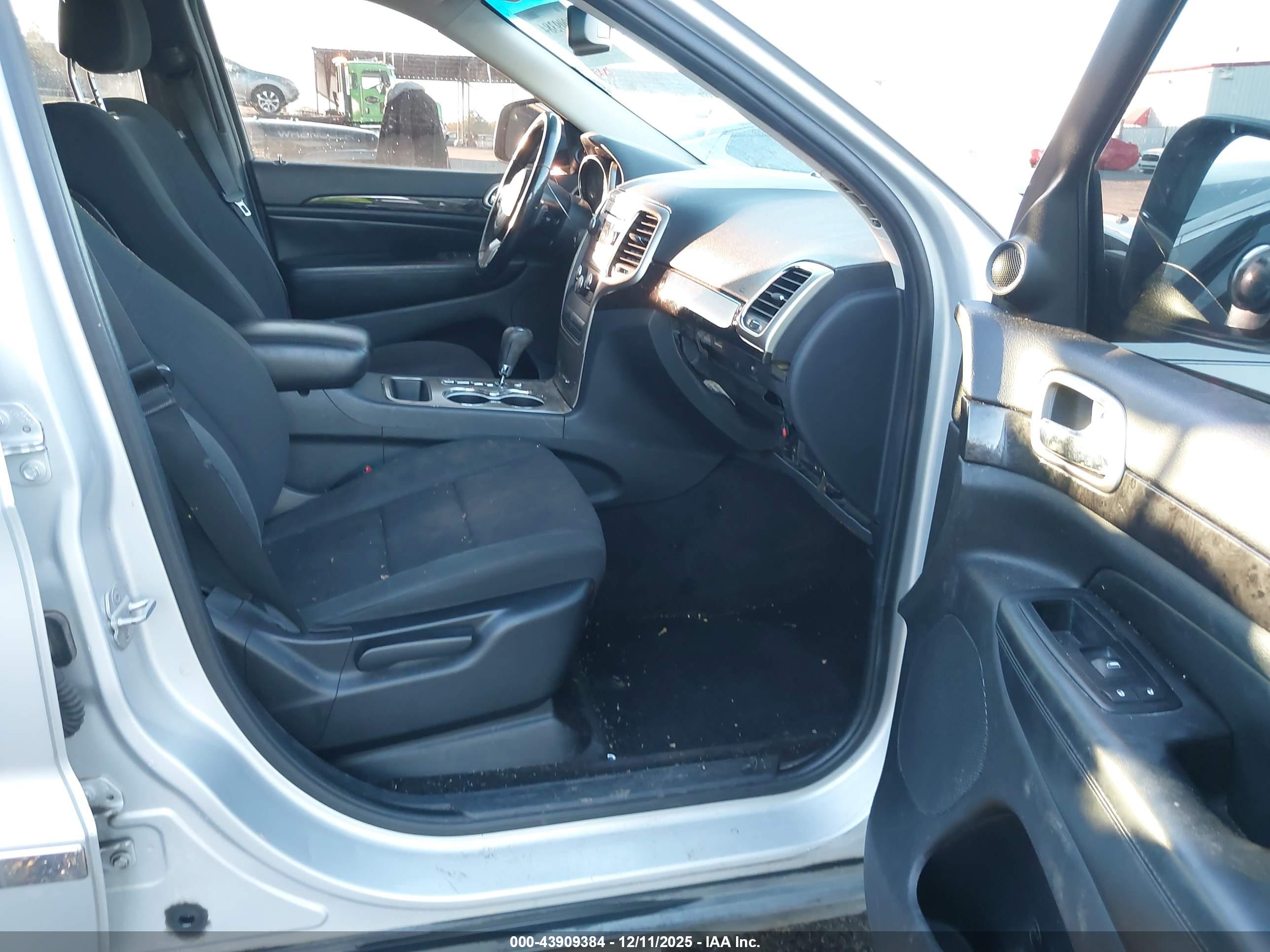 JEEP GRAND image 5