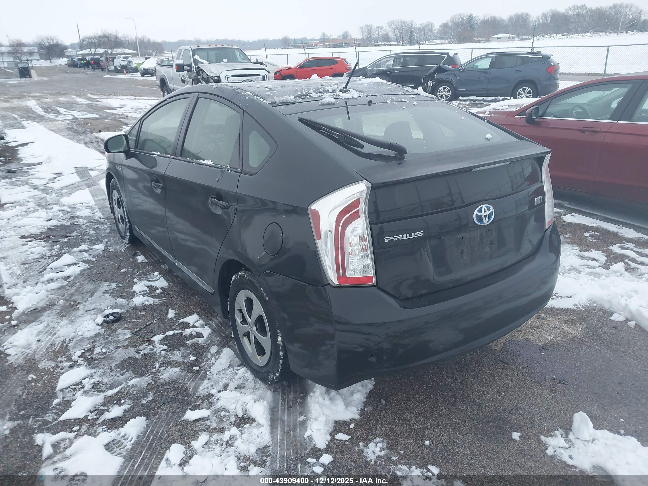 TOYOTA PRIUS image 3