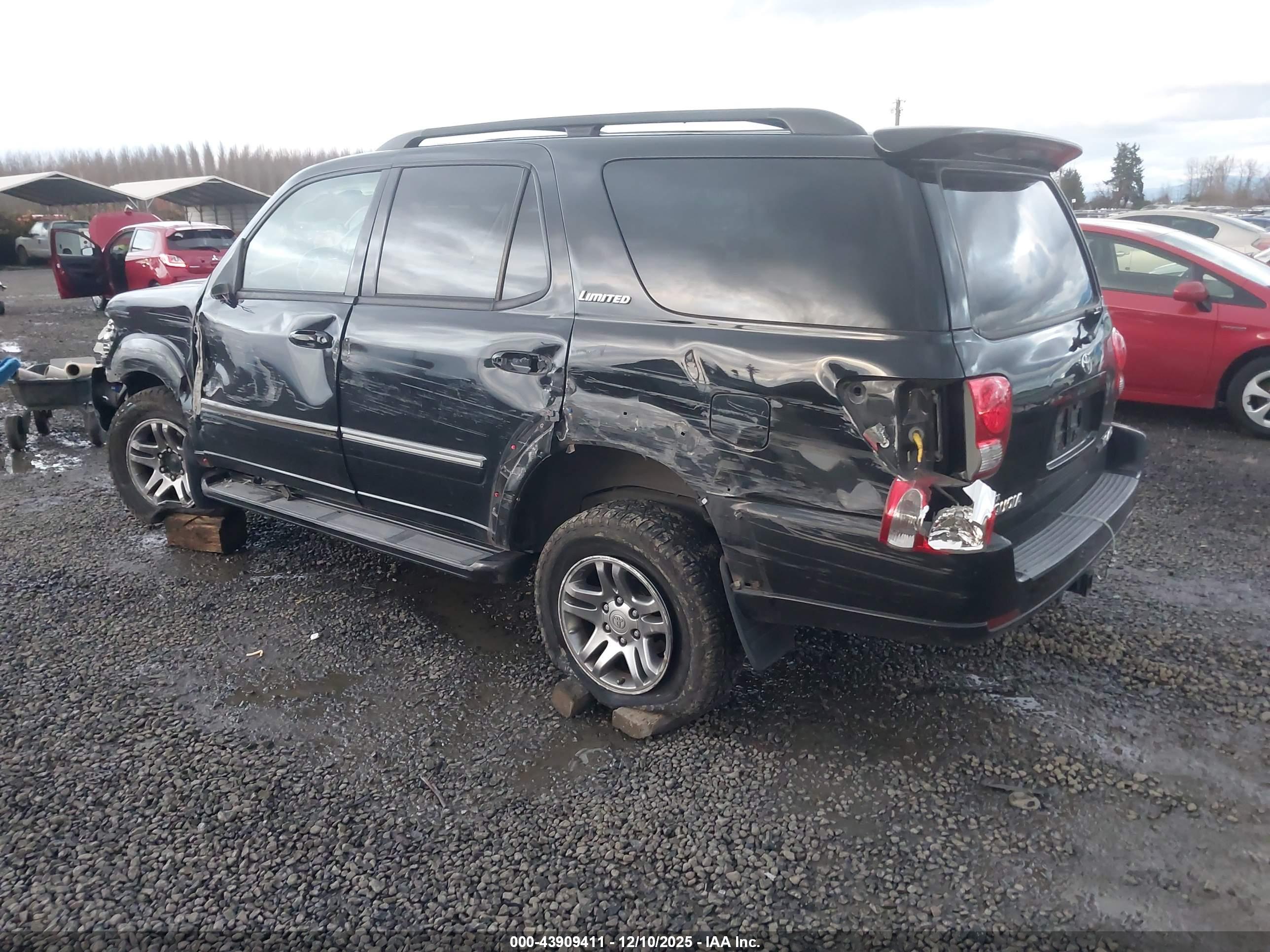 TOYOTA SEQUOIA image 3