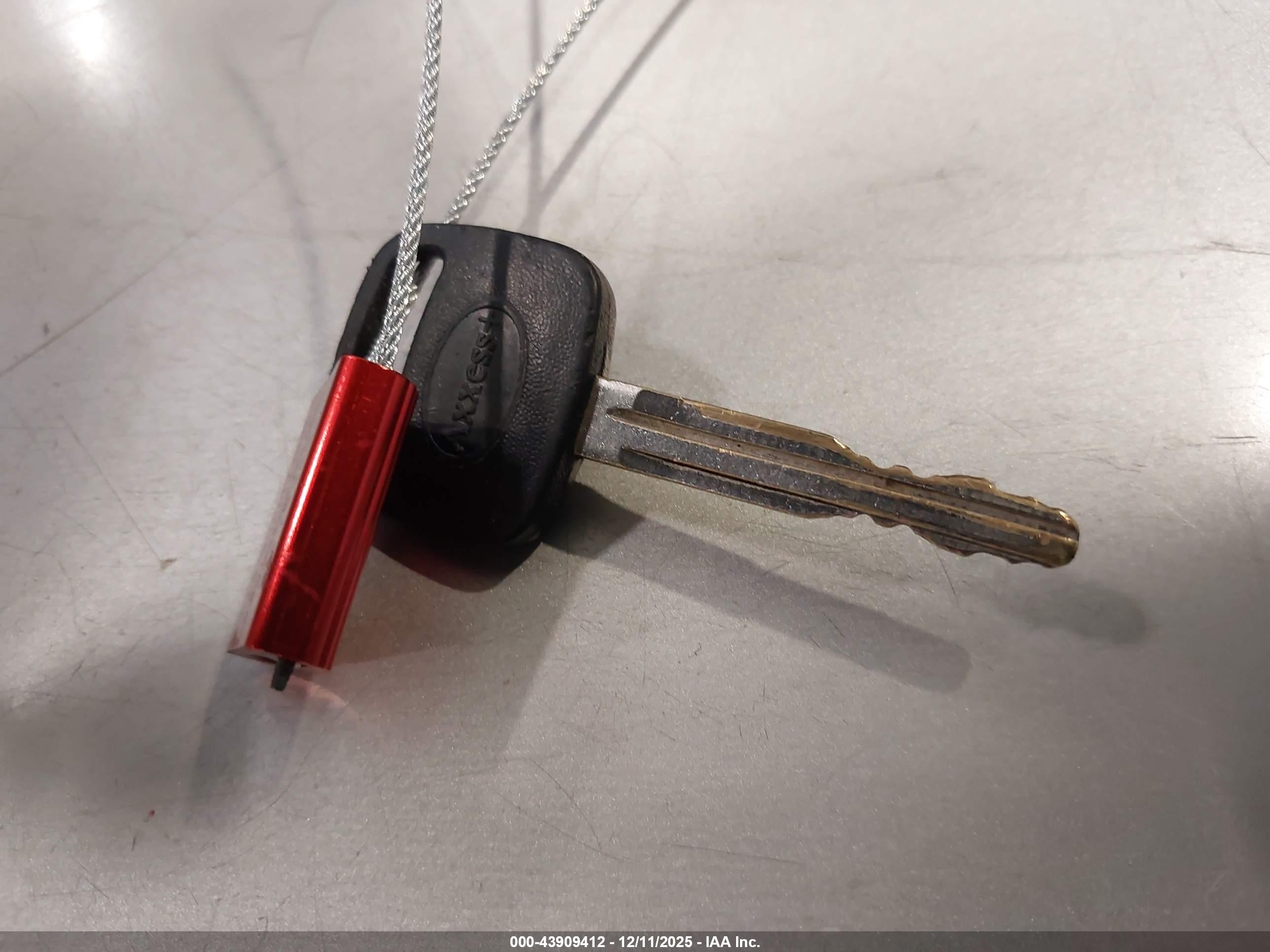 TOYOTA YARIS image 11