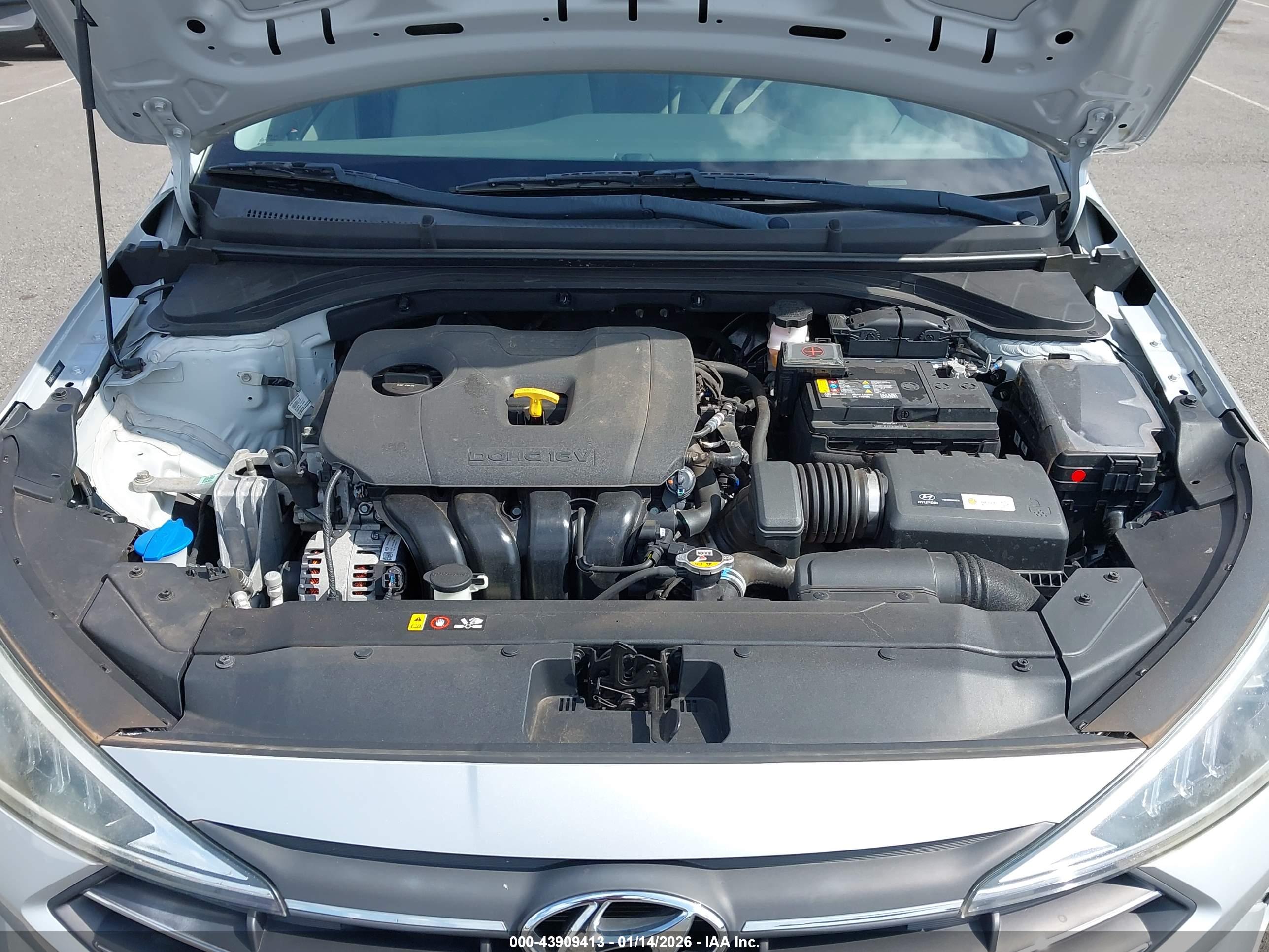 HYUNDAI ELANTRA image 10