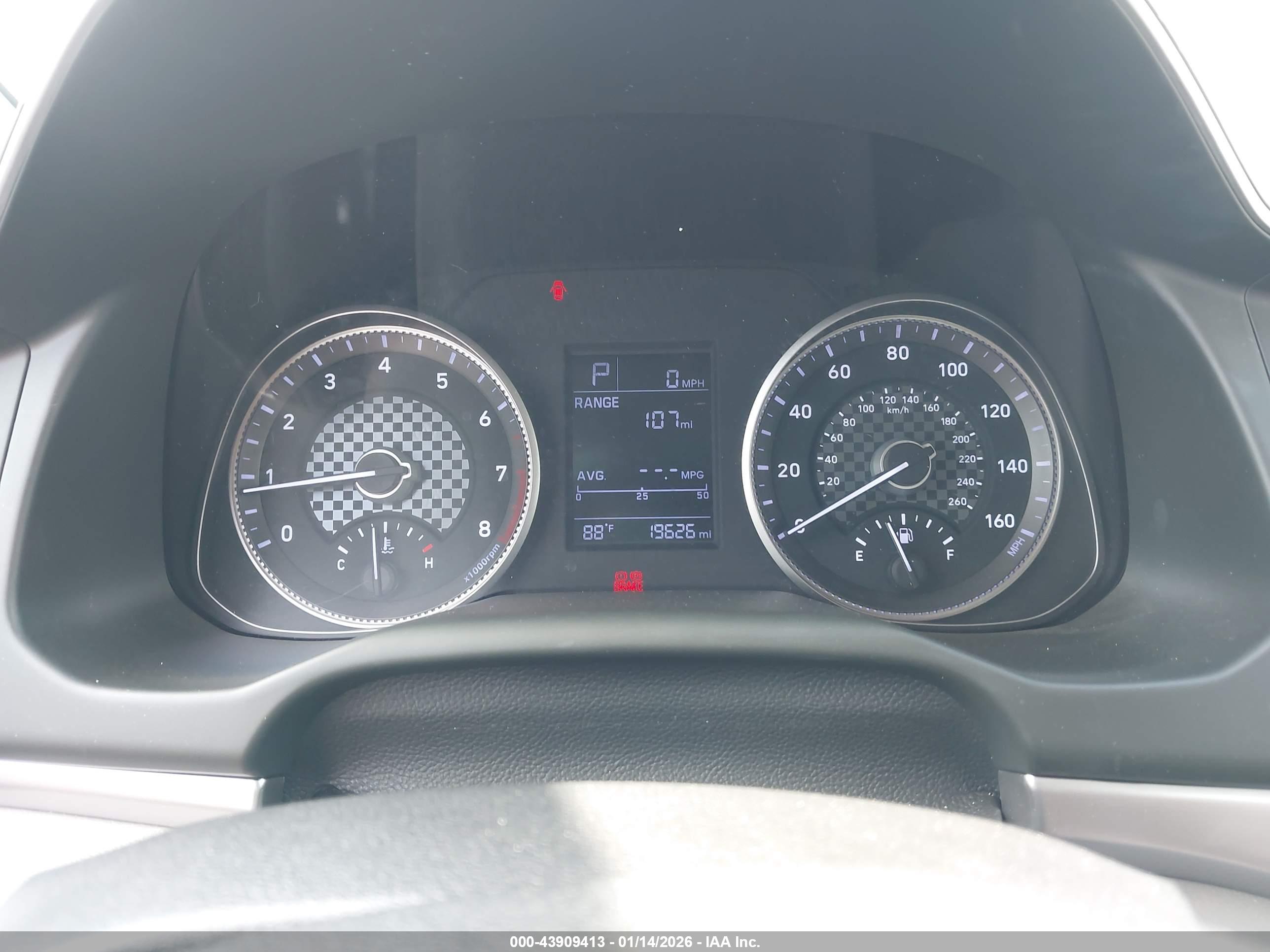 HYUNDAI ELANTRA image 7
