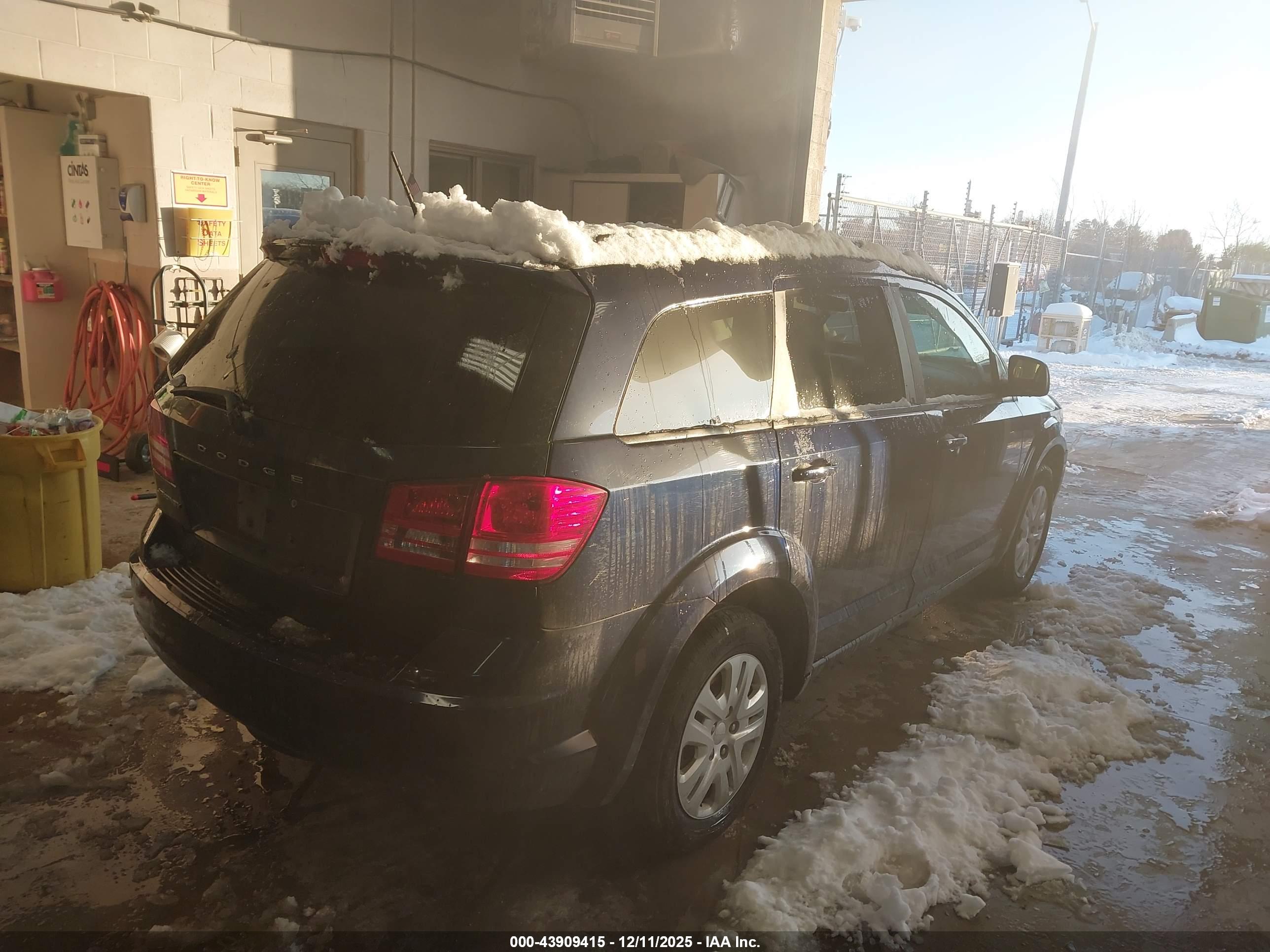 DODGE JOURNEY image 4