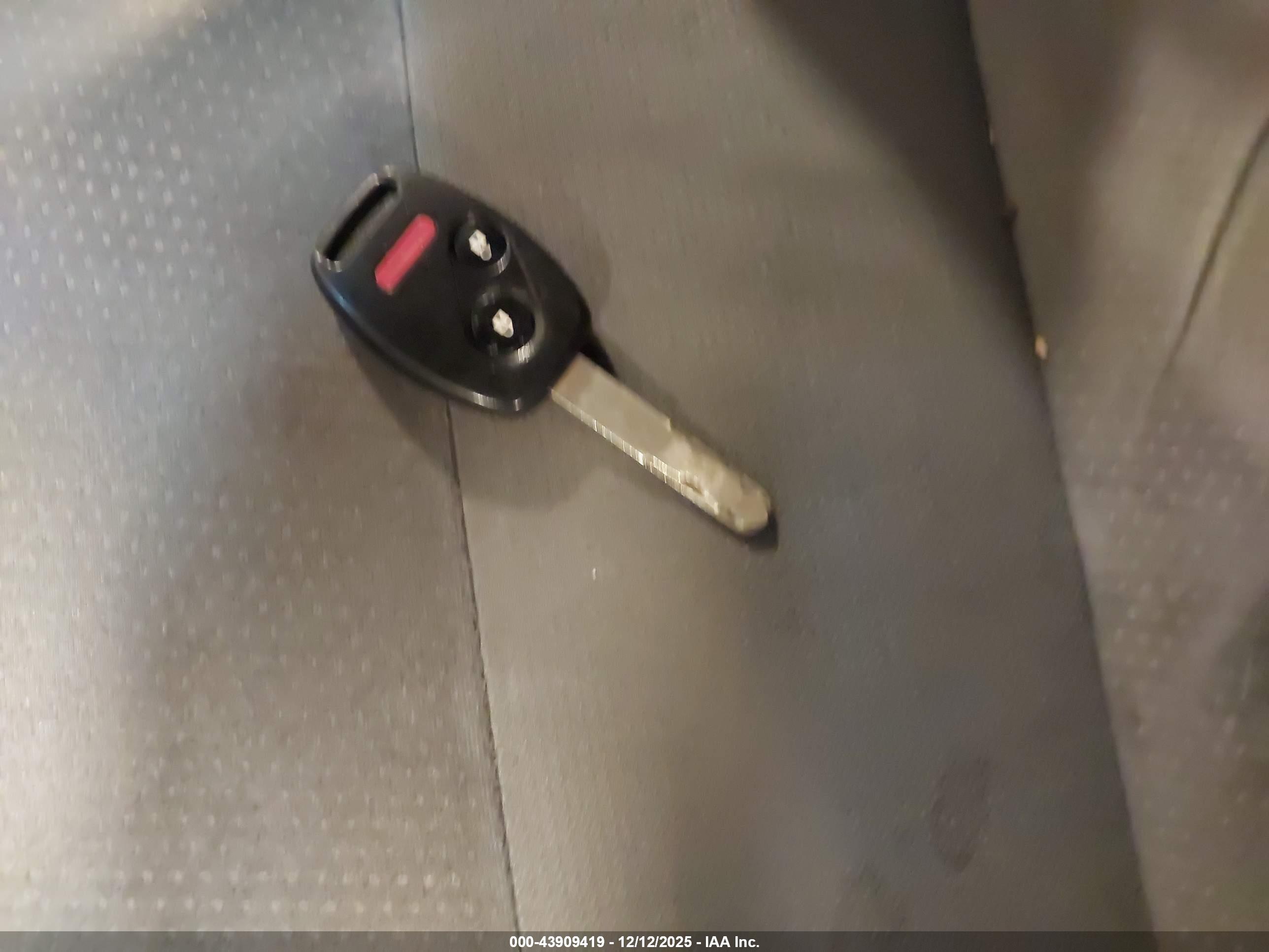 HONDA CR-V image 11