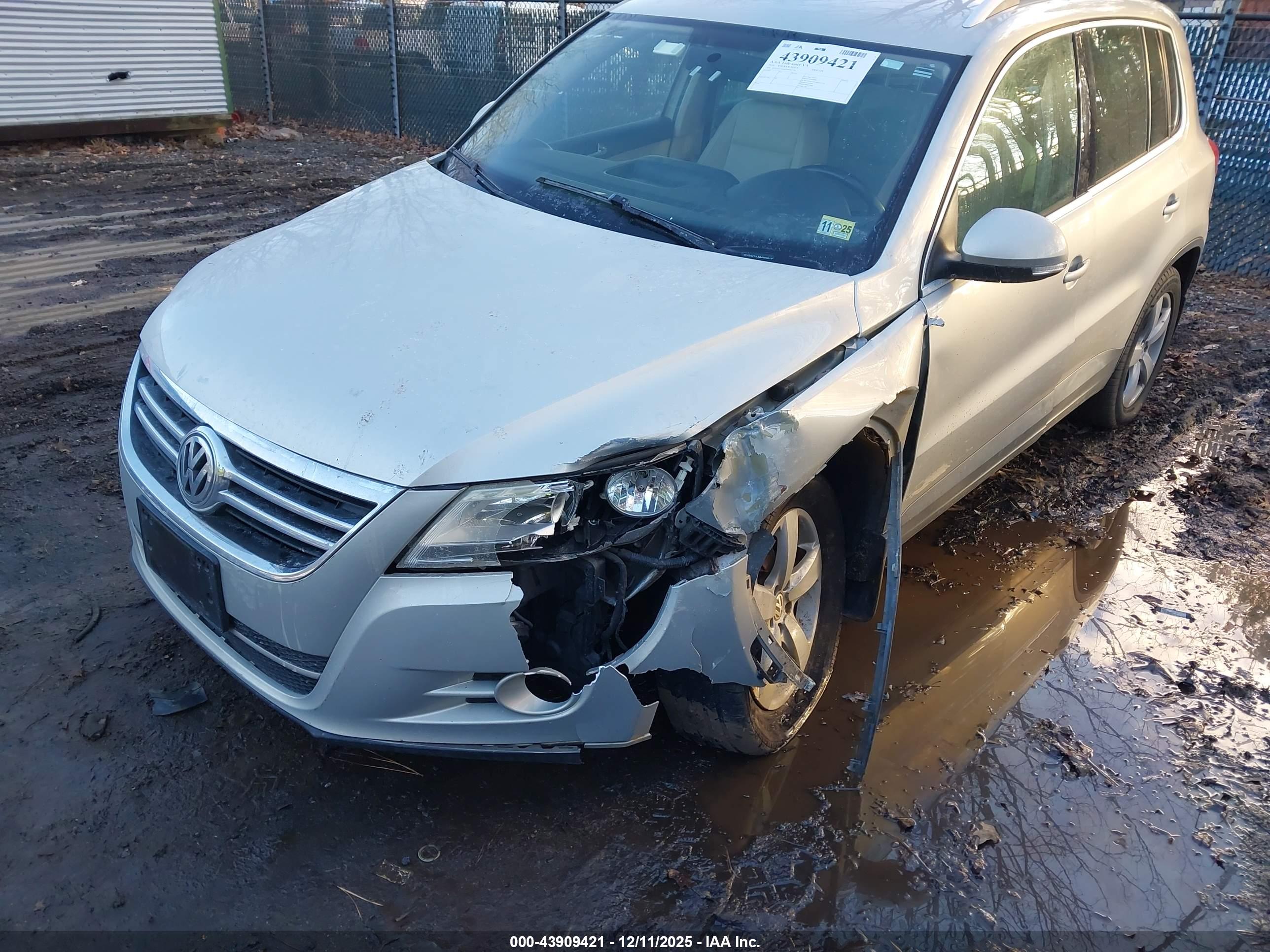 VOLKSWAGEN TIGUAN image 6