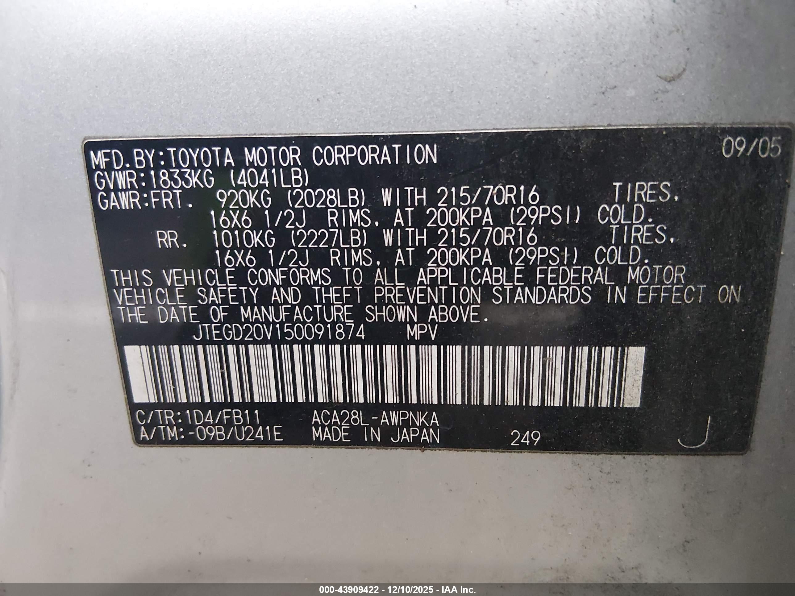TOYOTA RAV4 image 9
