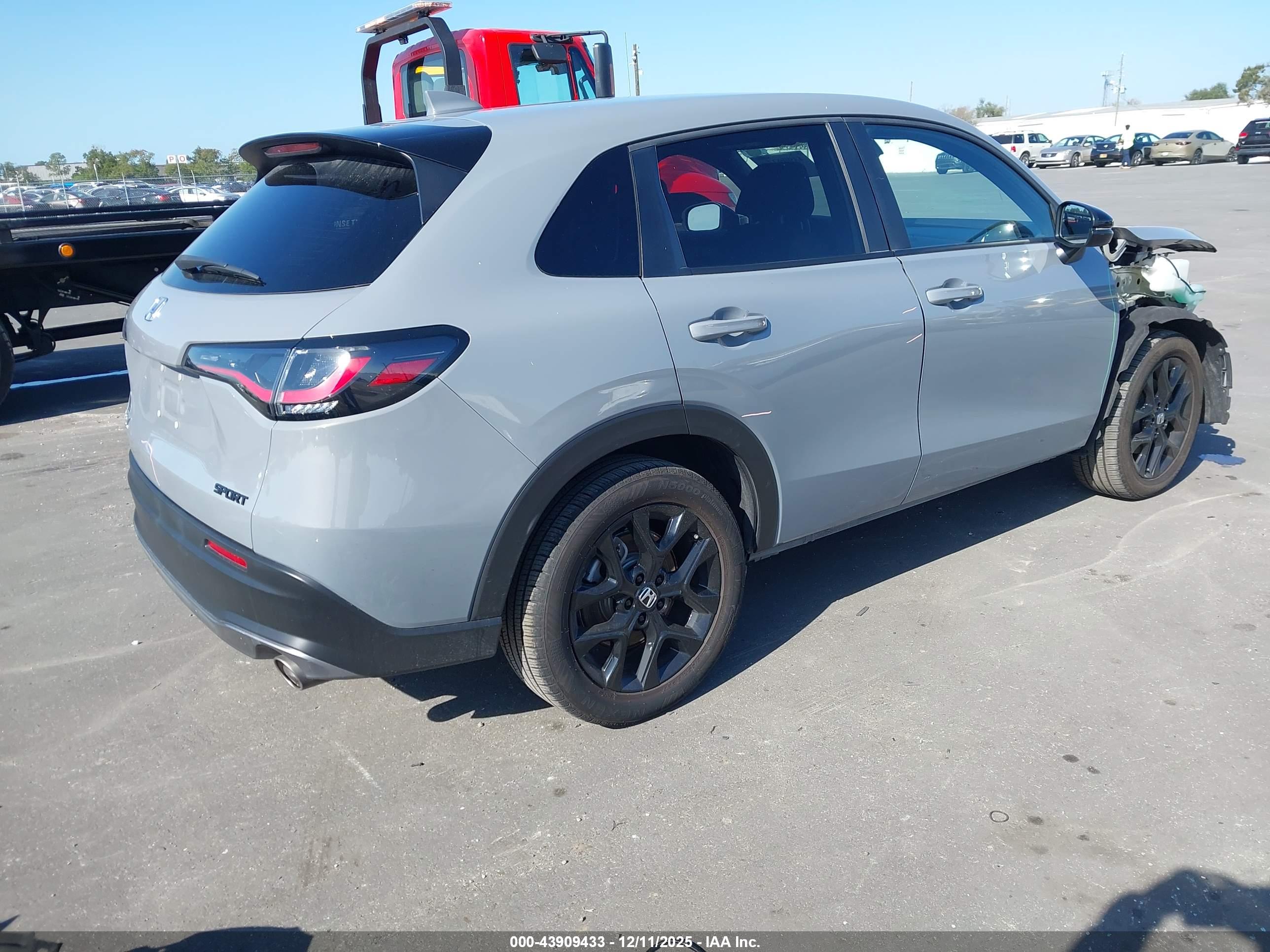 HONDA HR-V image 4