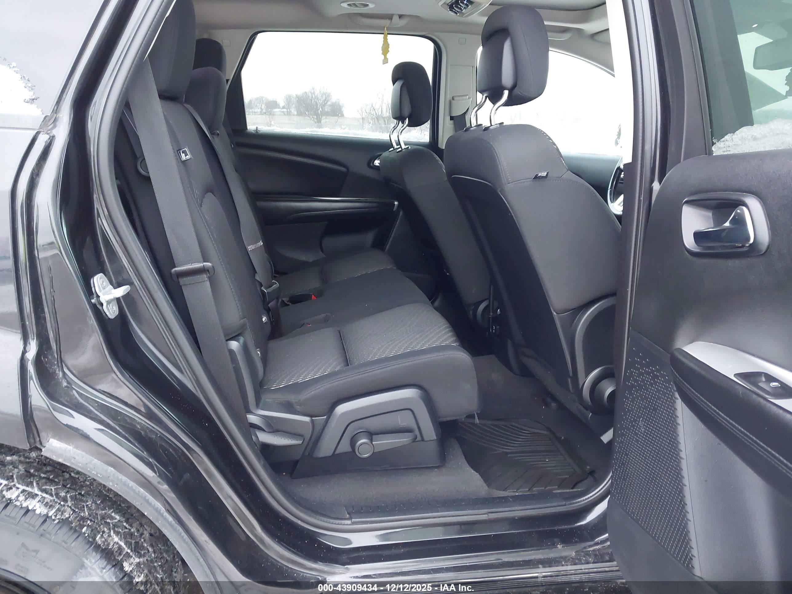DODGE JOURNEY image 8