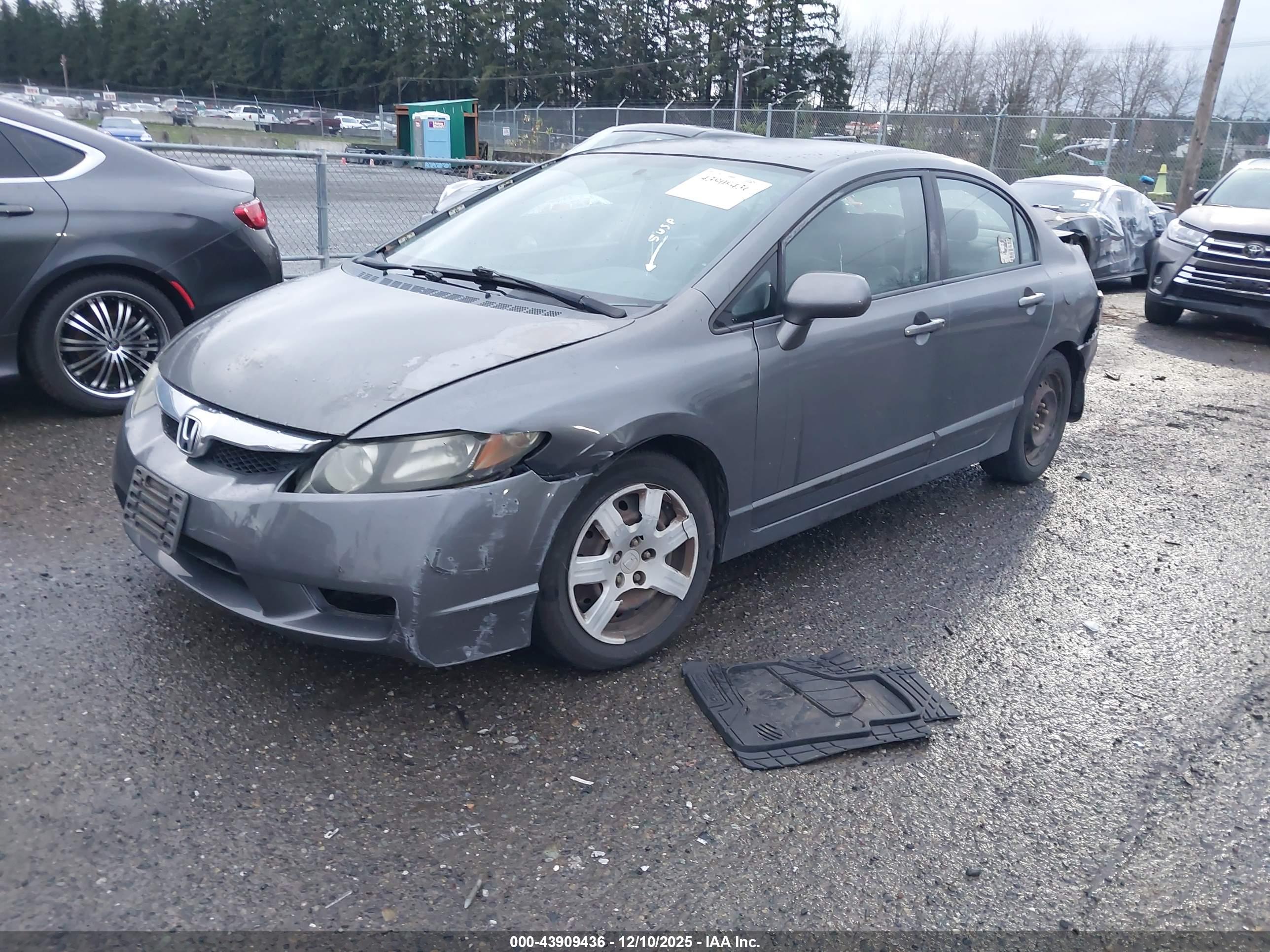 HONDA CIVIC image 2