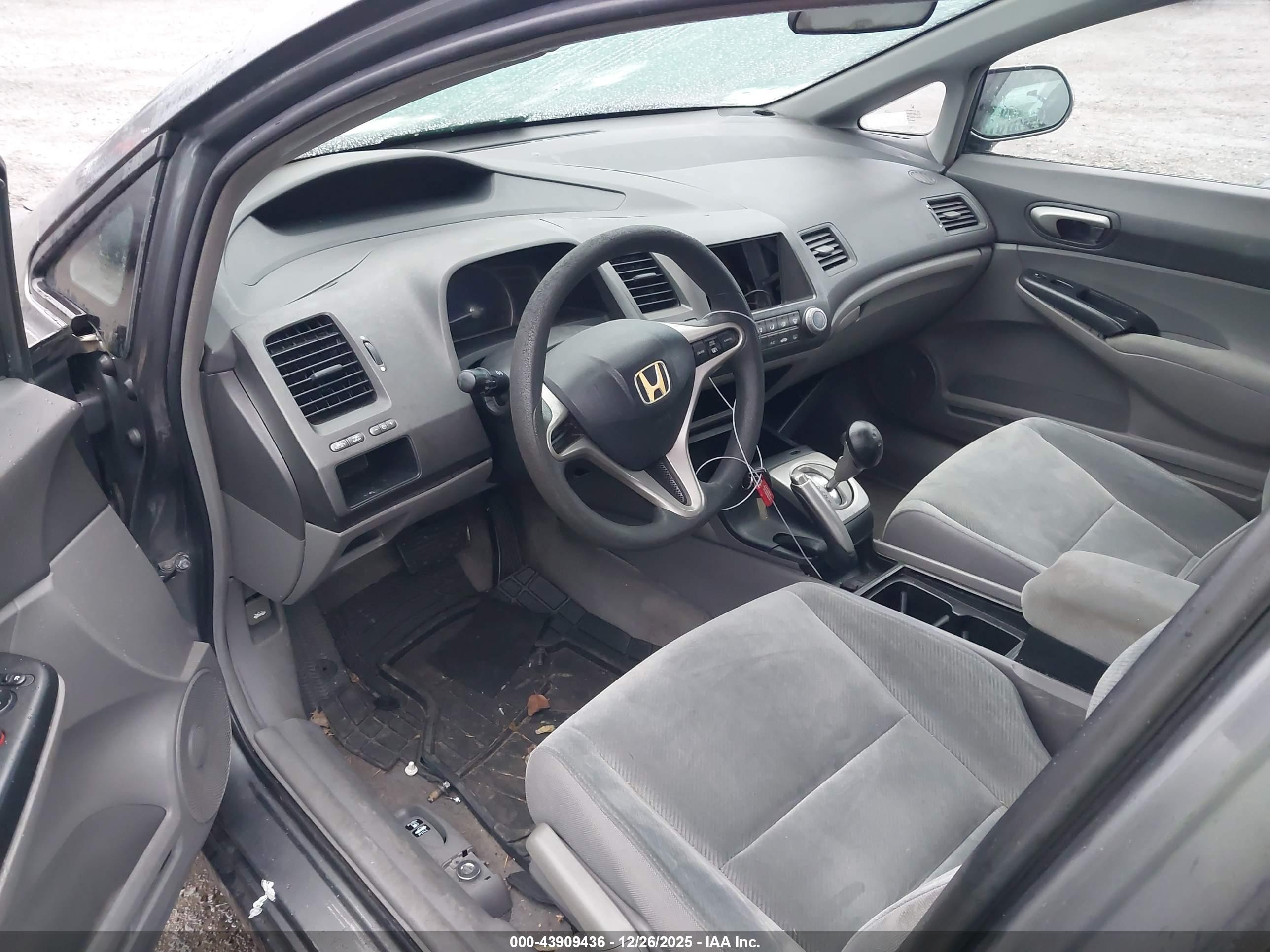 HONDA CIVIC image 5