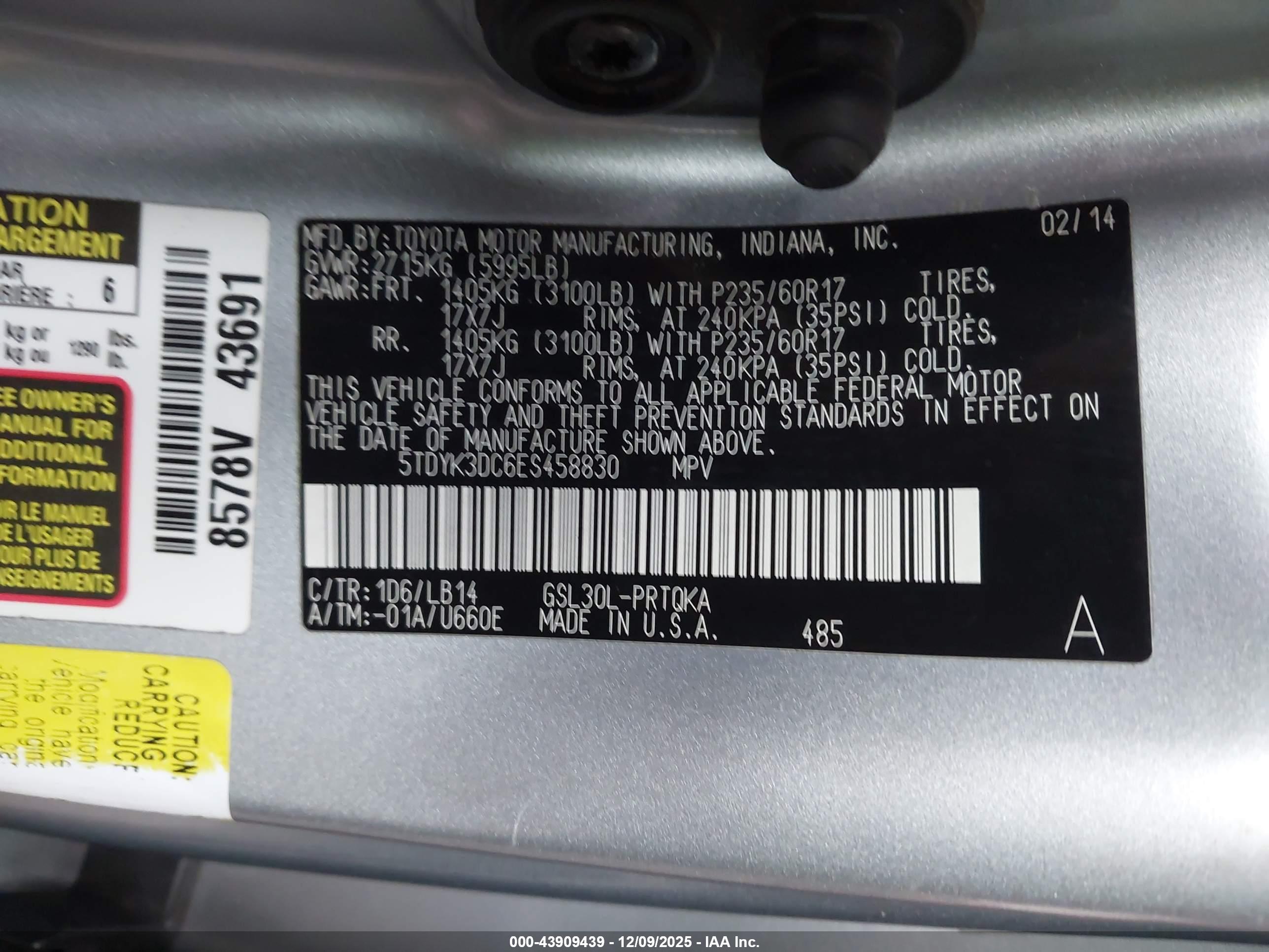 TOYOTA SIENNA image 9