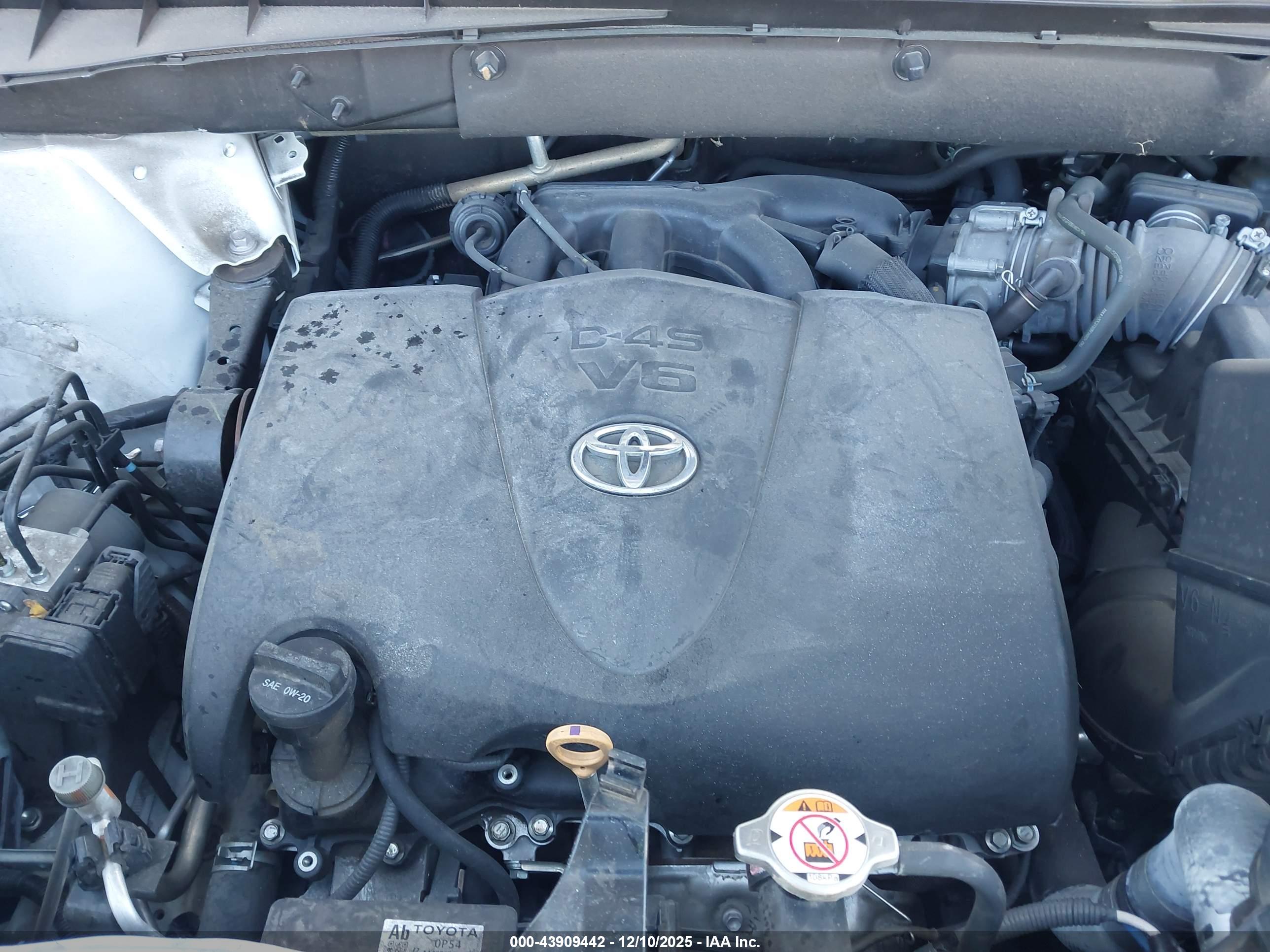 TOYOTA HIGHLANDER image 10
