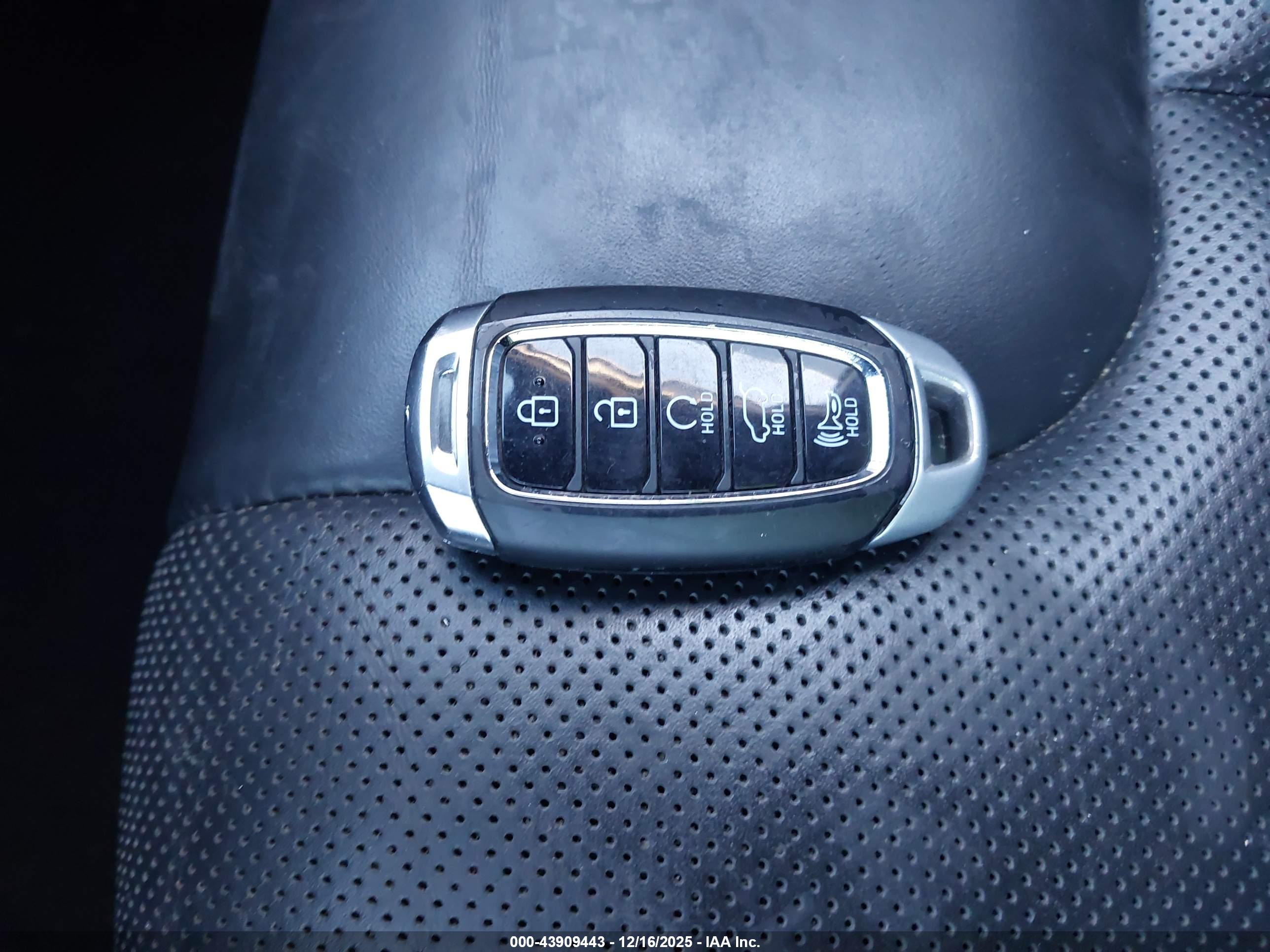 HYUNDAI PALISADE image 11