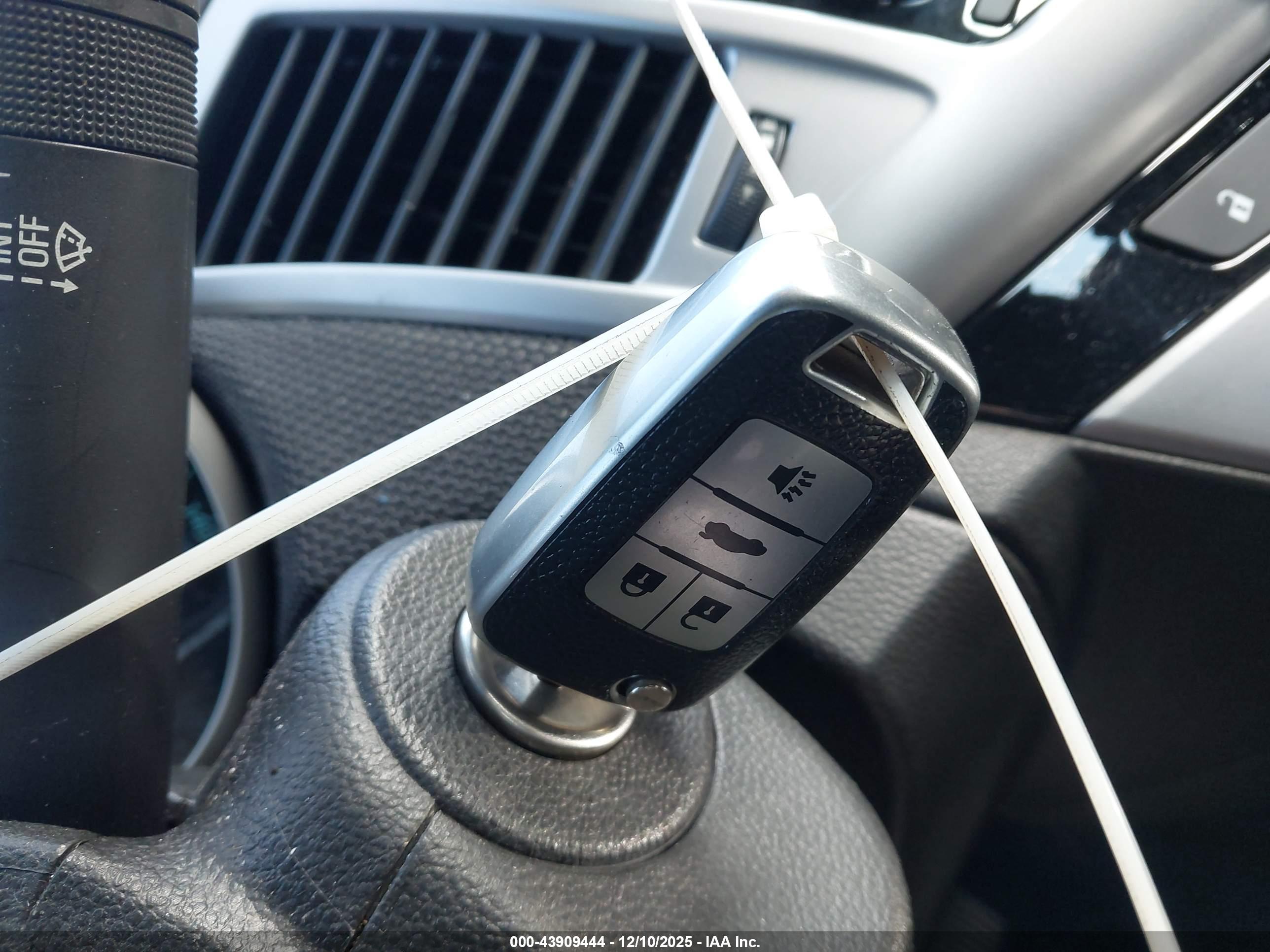 CHEVROLET CRUZE image 11