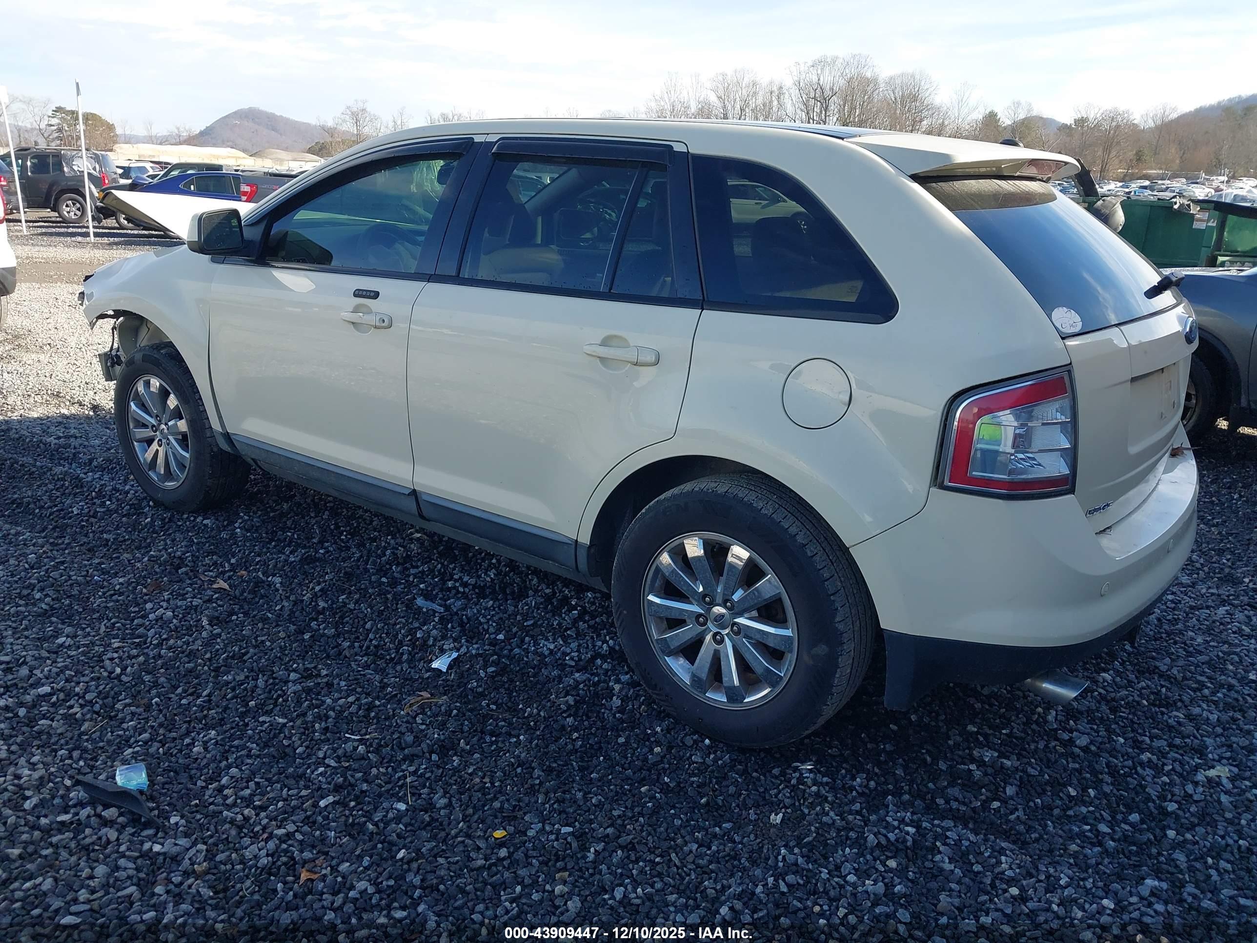 FORD EDGE image 3