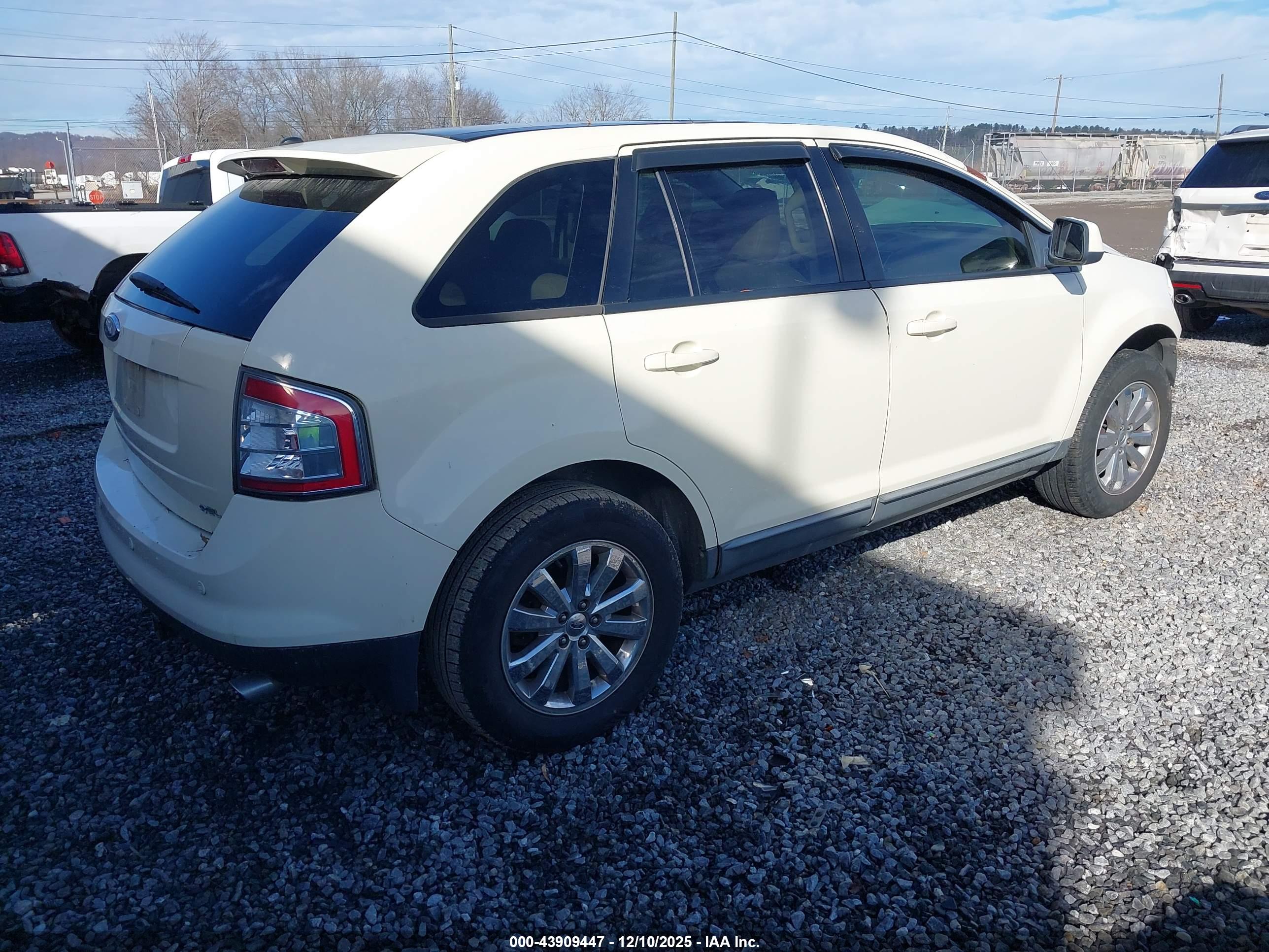 FORD EDGE image 4
