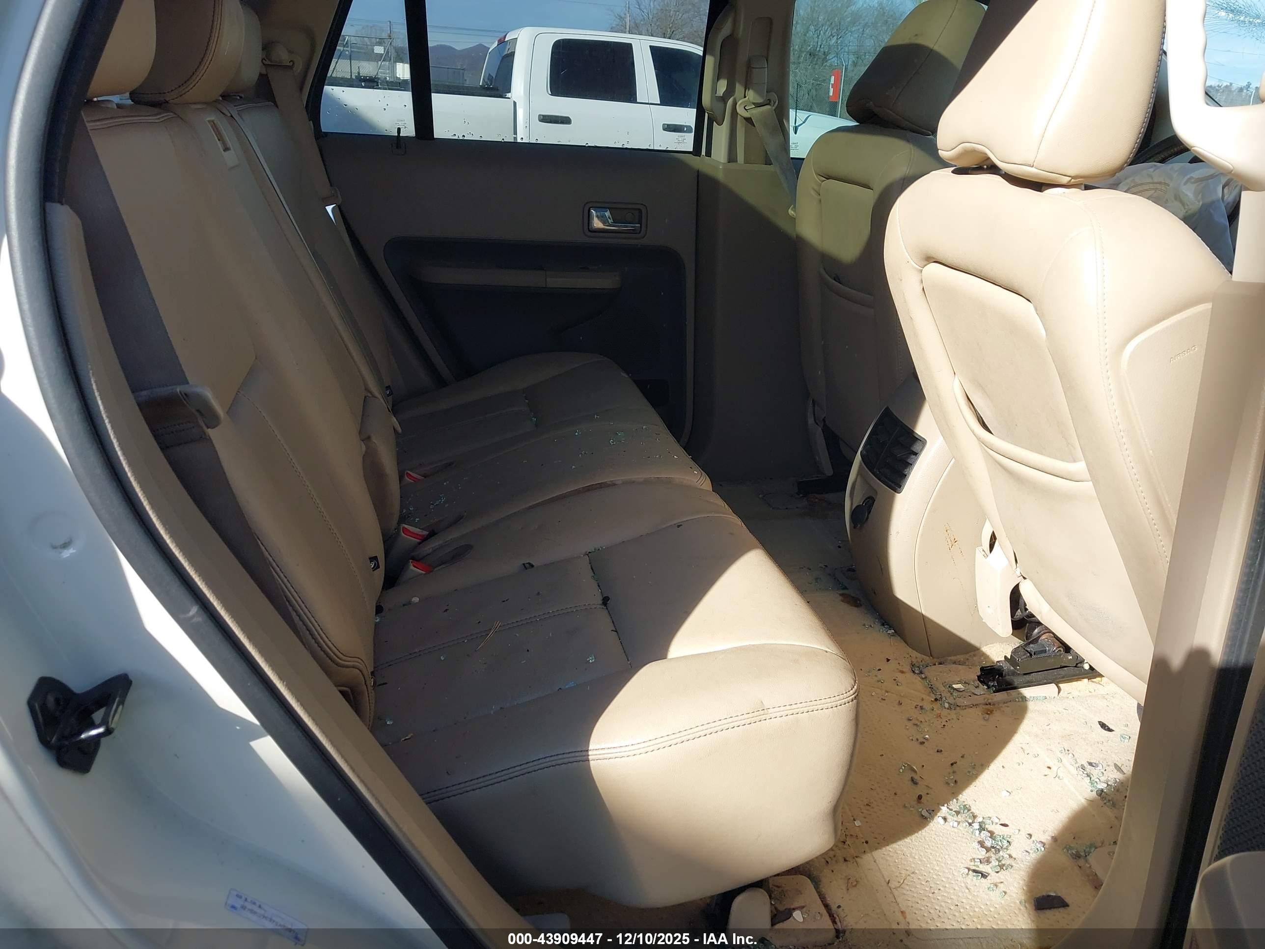 FORD EDGE image 8