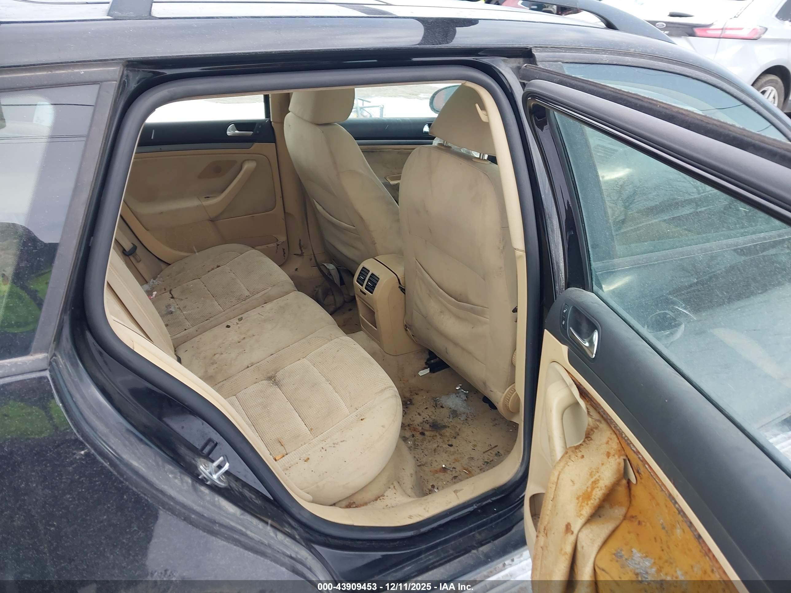 VOLKSWAGEN JETTA image 8