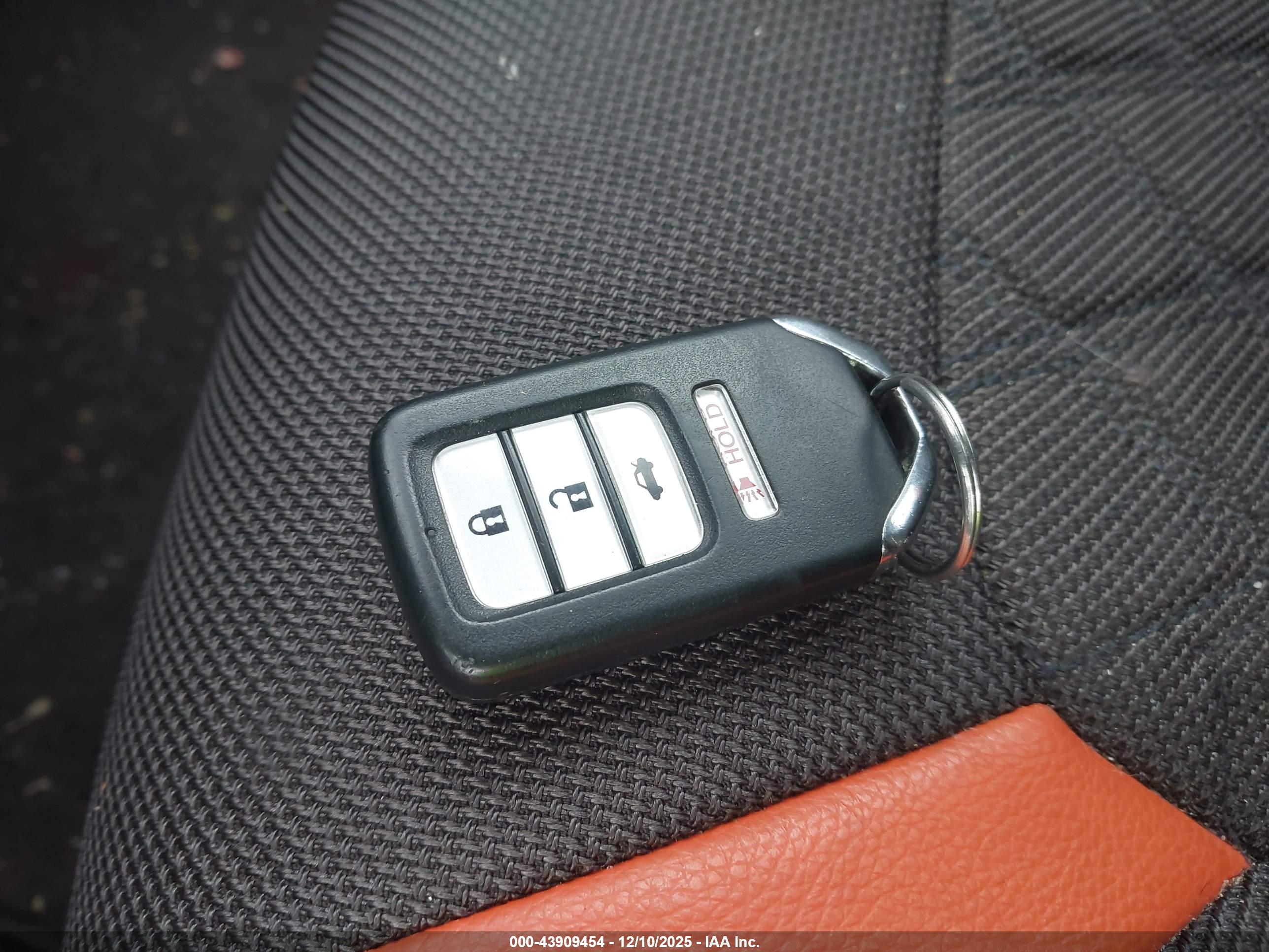 HONDA CIVIC image 11