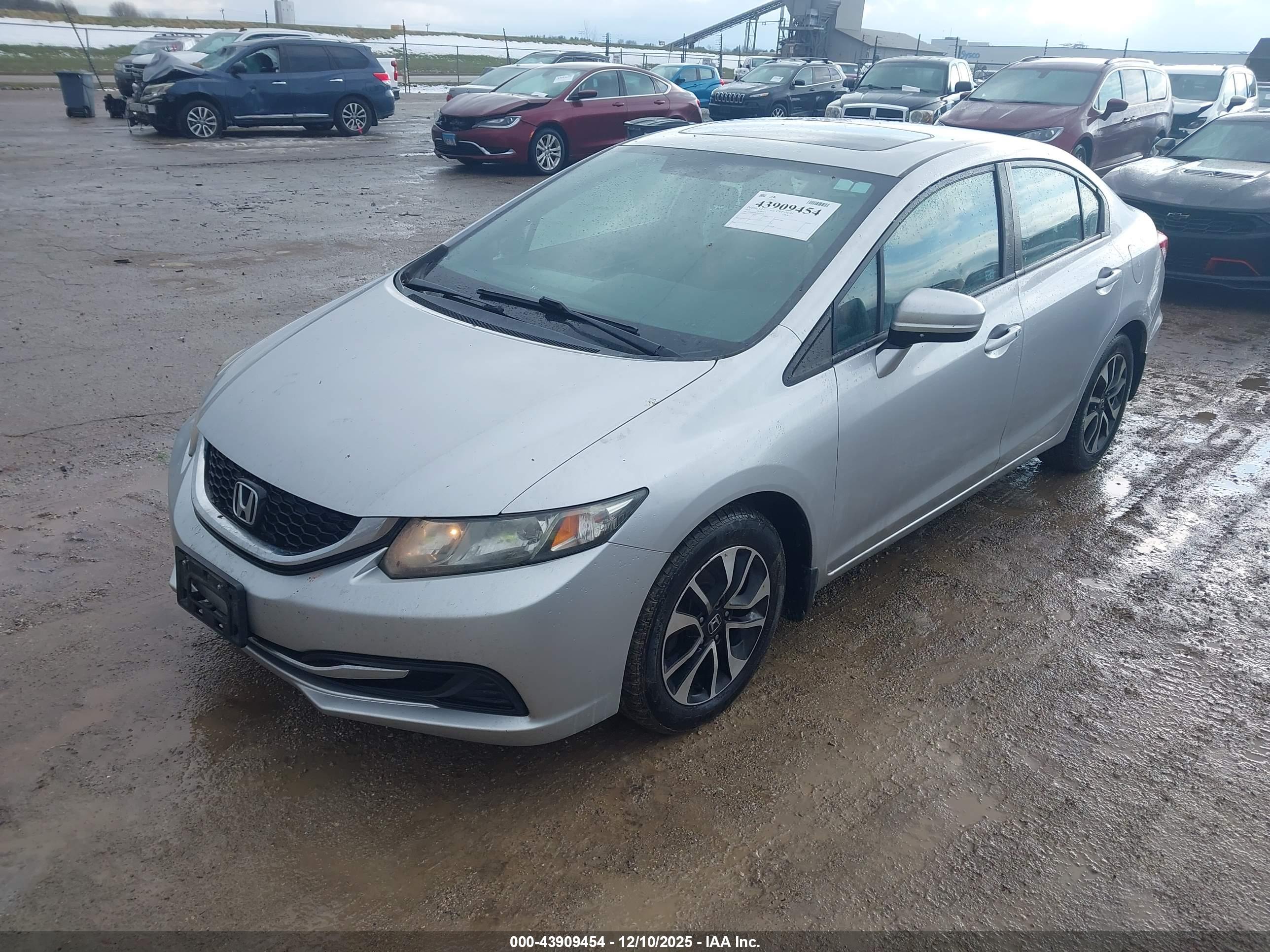HONDA CIVIC image 2