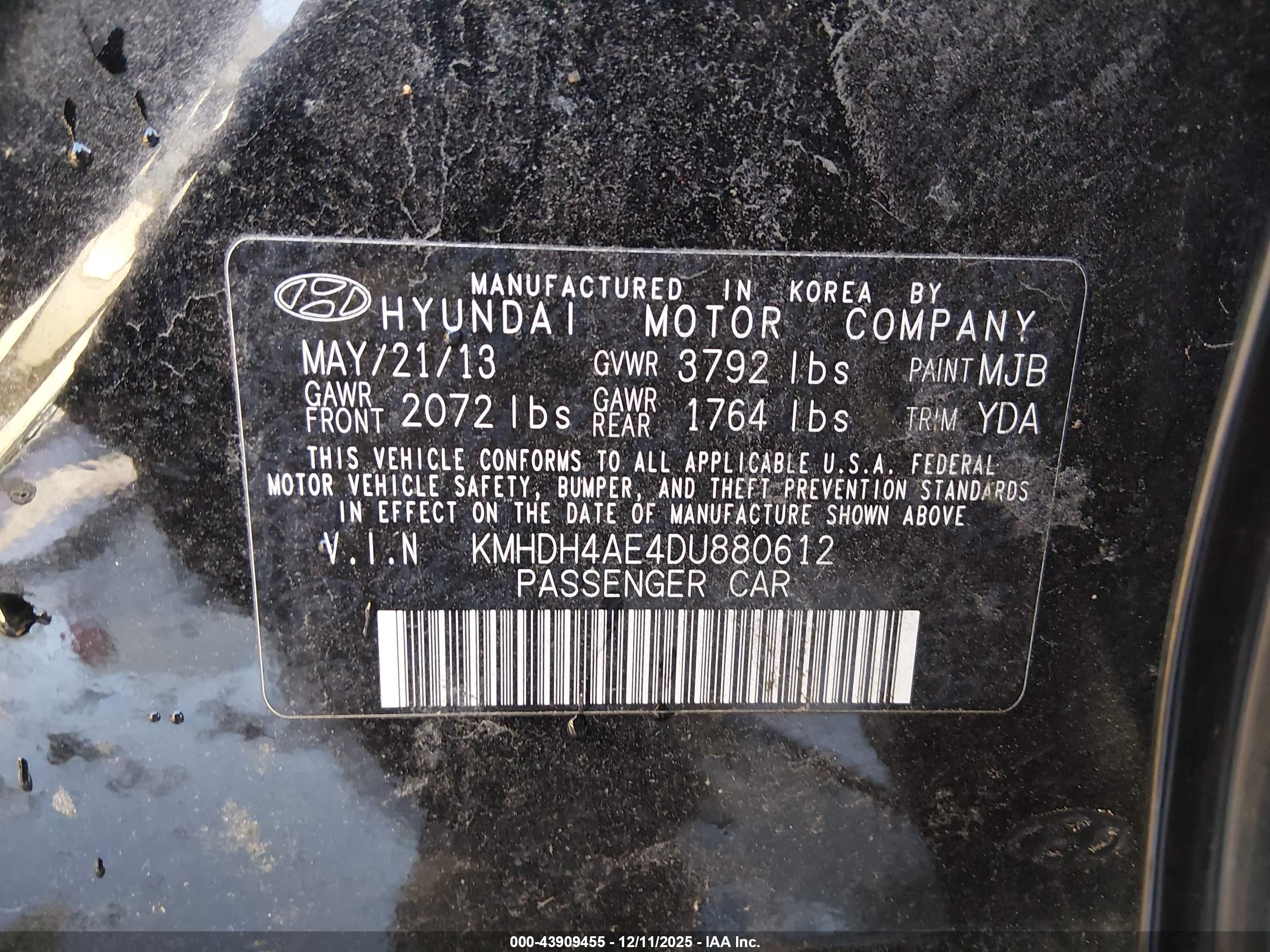 HYUNDAI ELANTRA image 9