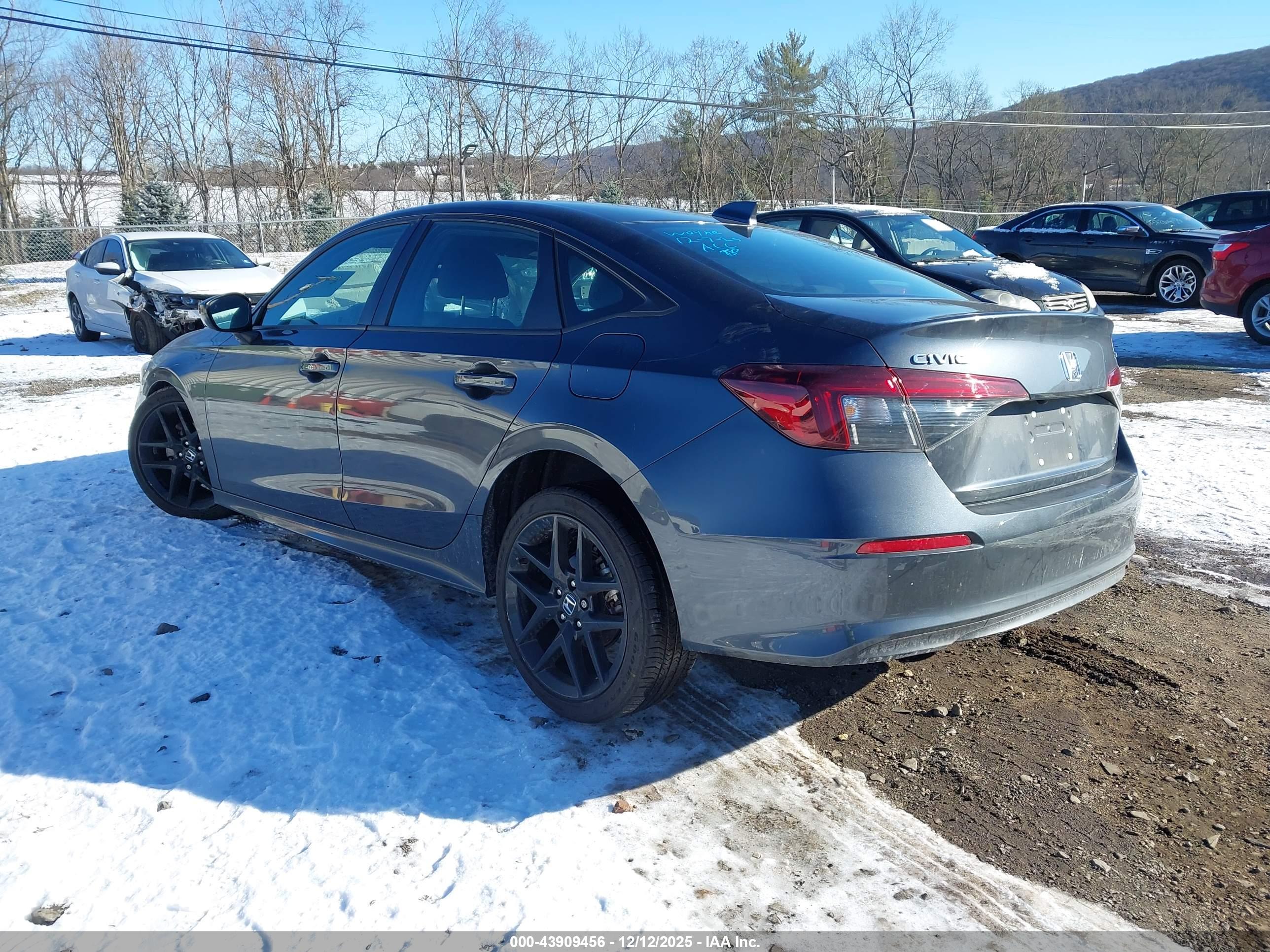 HONDA CIVIC image 3