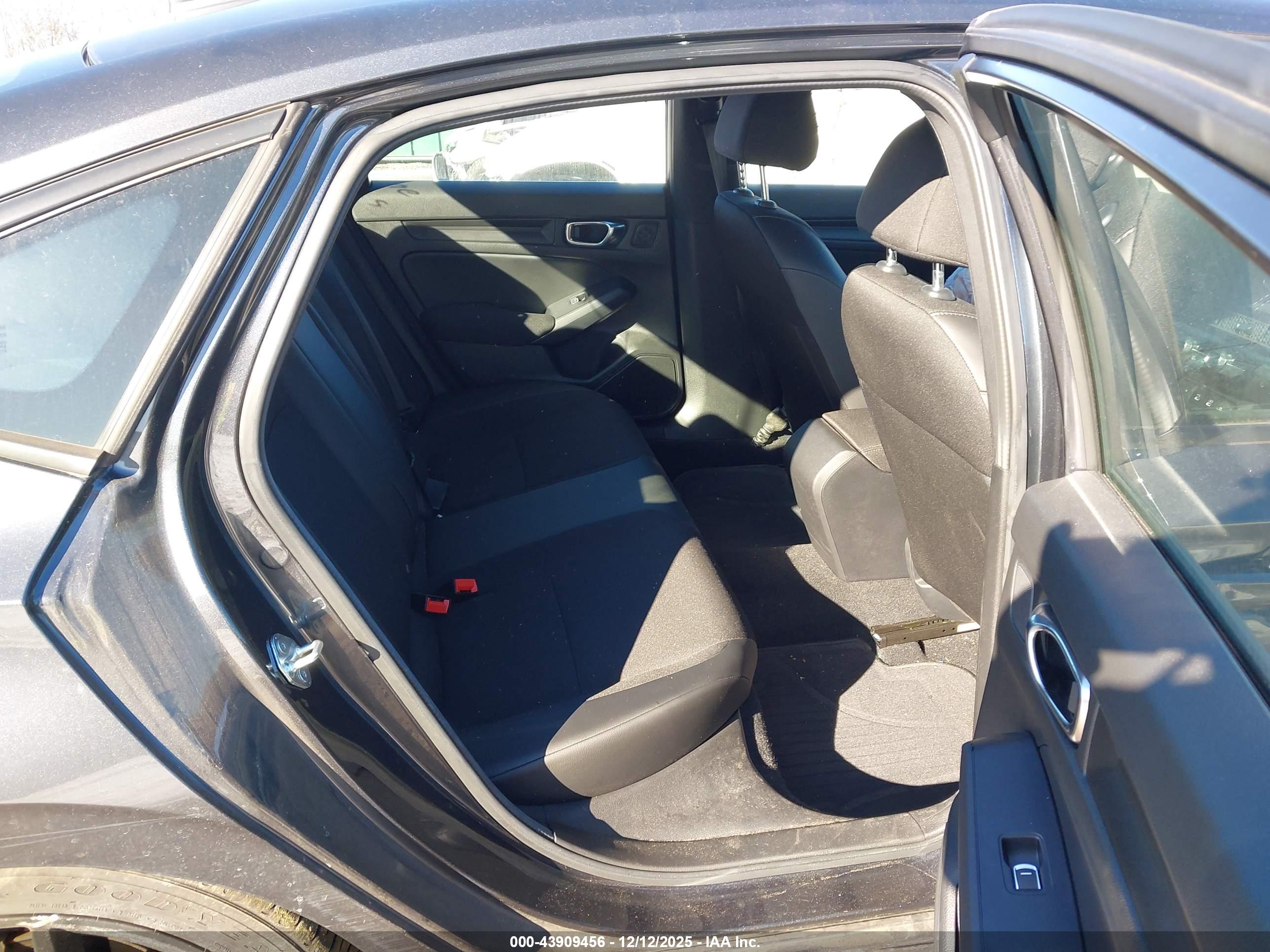 HONDA CIVIC image 8