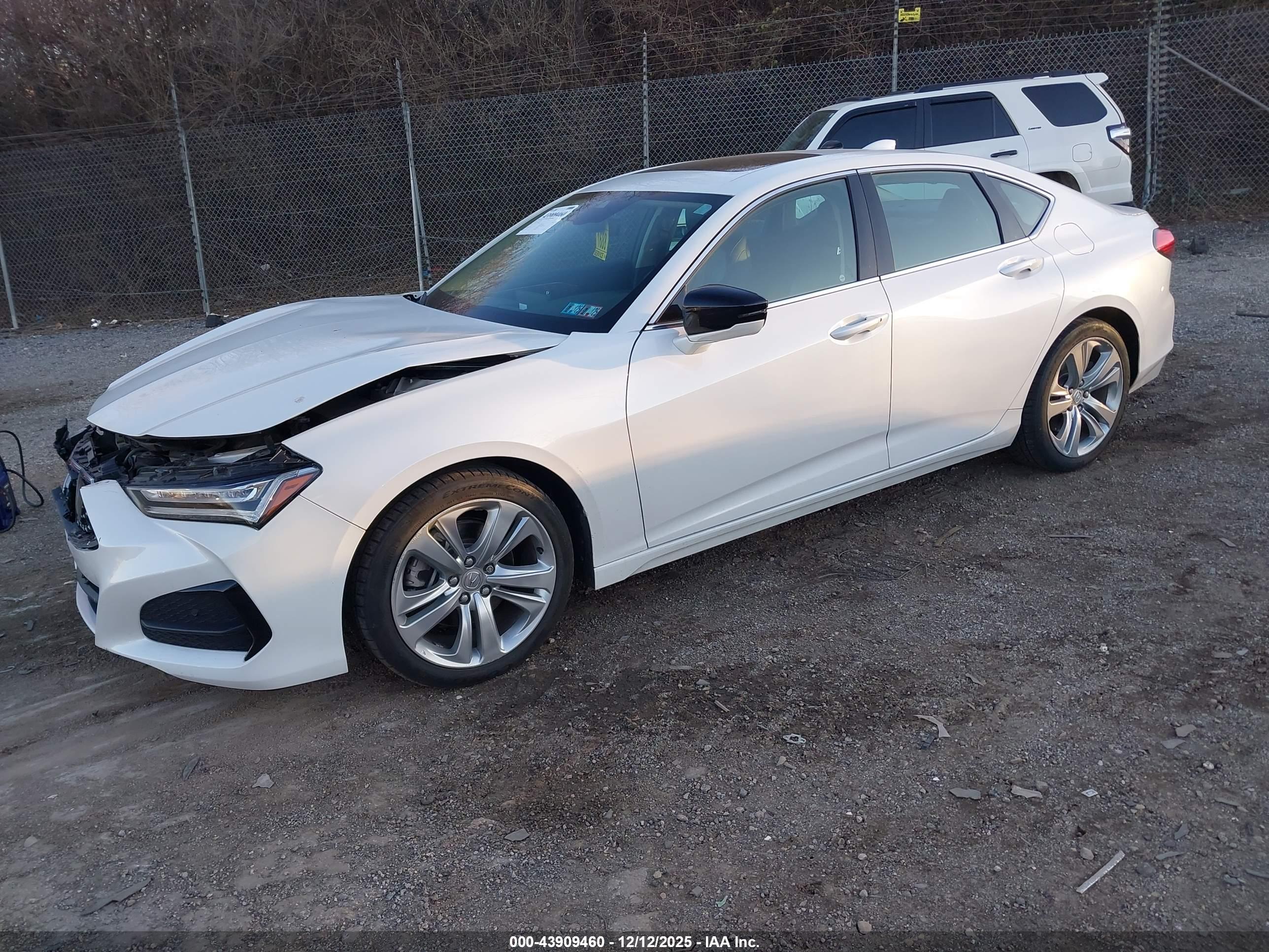 ACURA TLX image 2