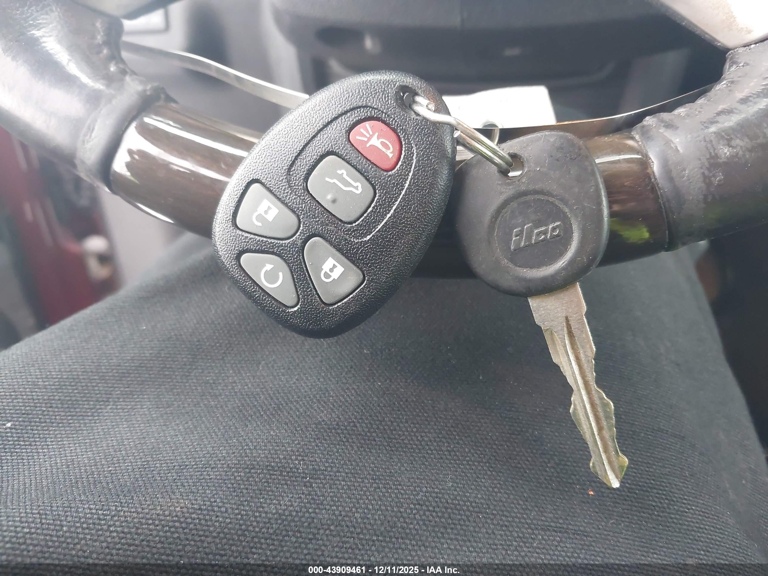 GMC ACADIA image 11