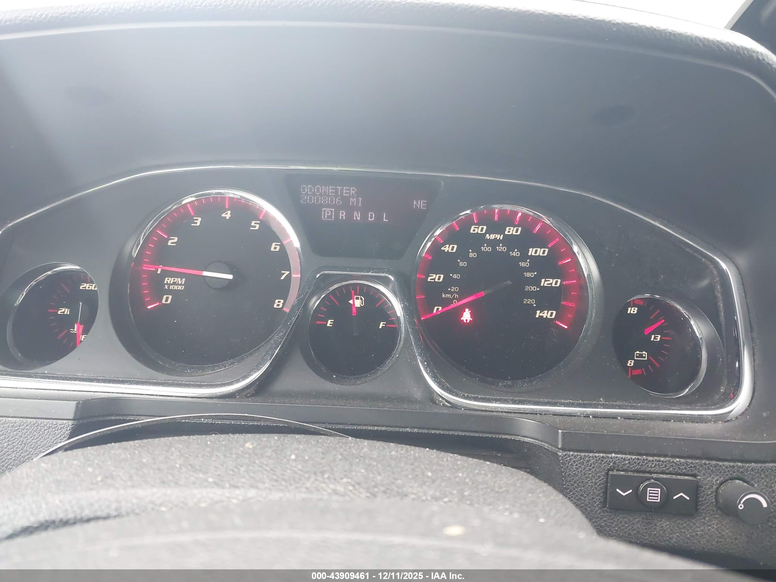 GMC ACADIA image 7